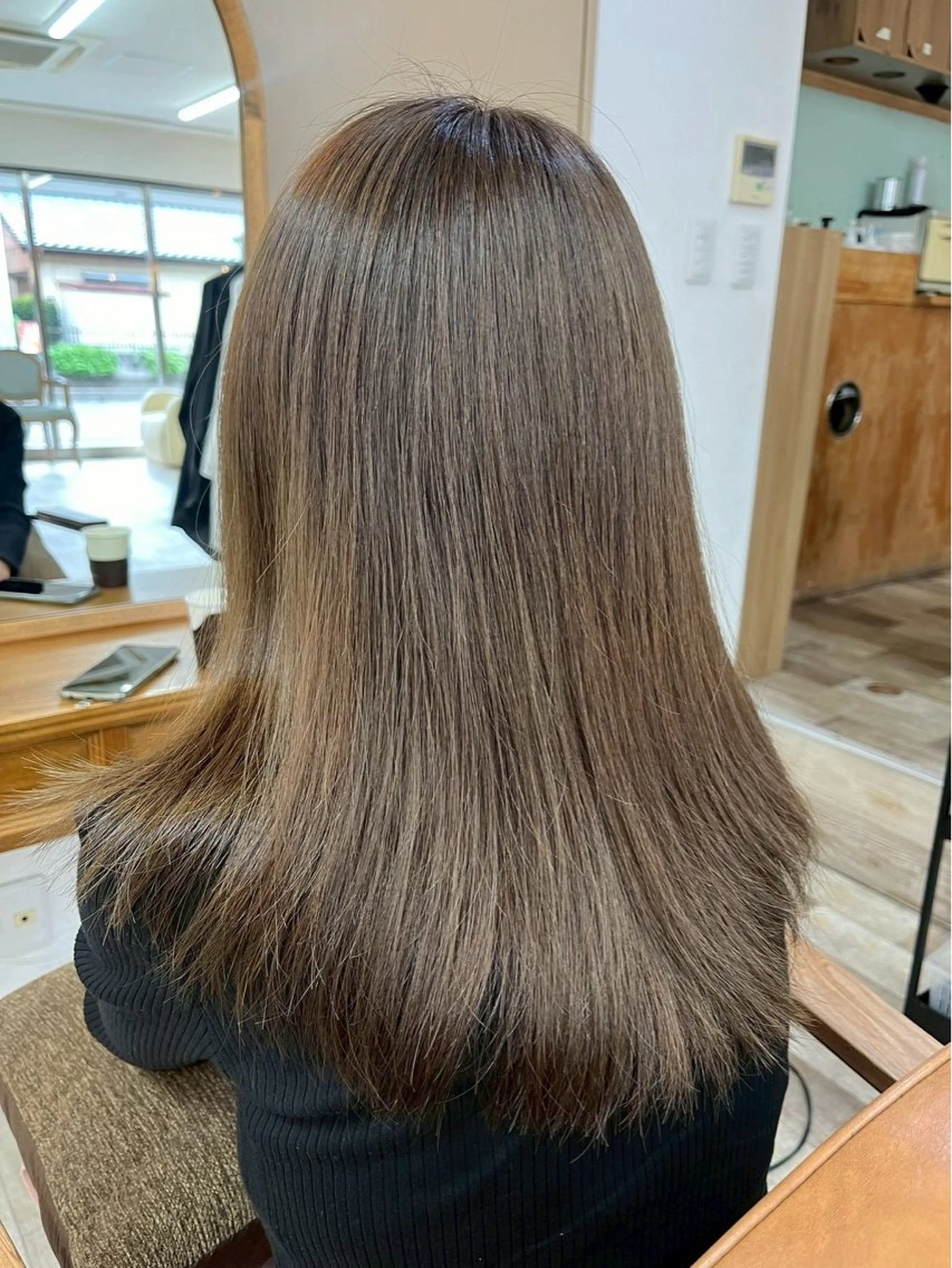 ロング ヘアカラー 緒方 翔汰👑のヘアスタイル