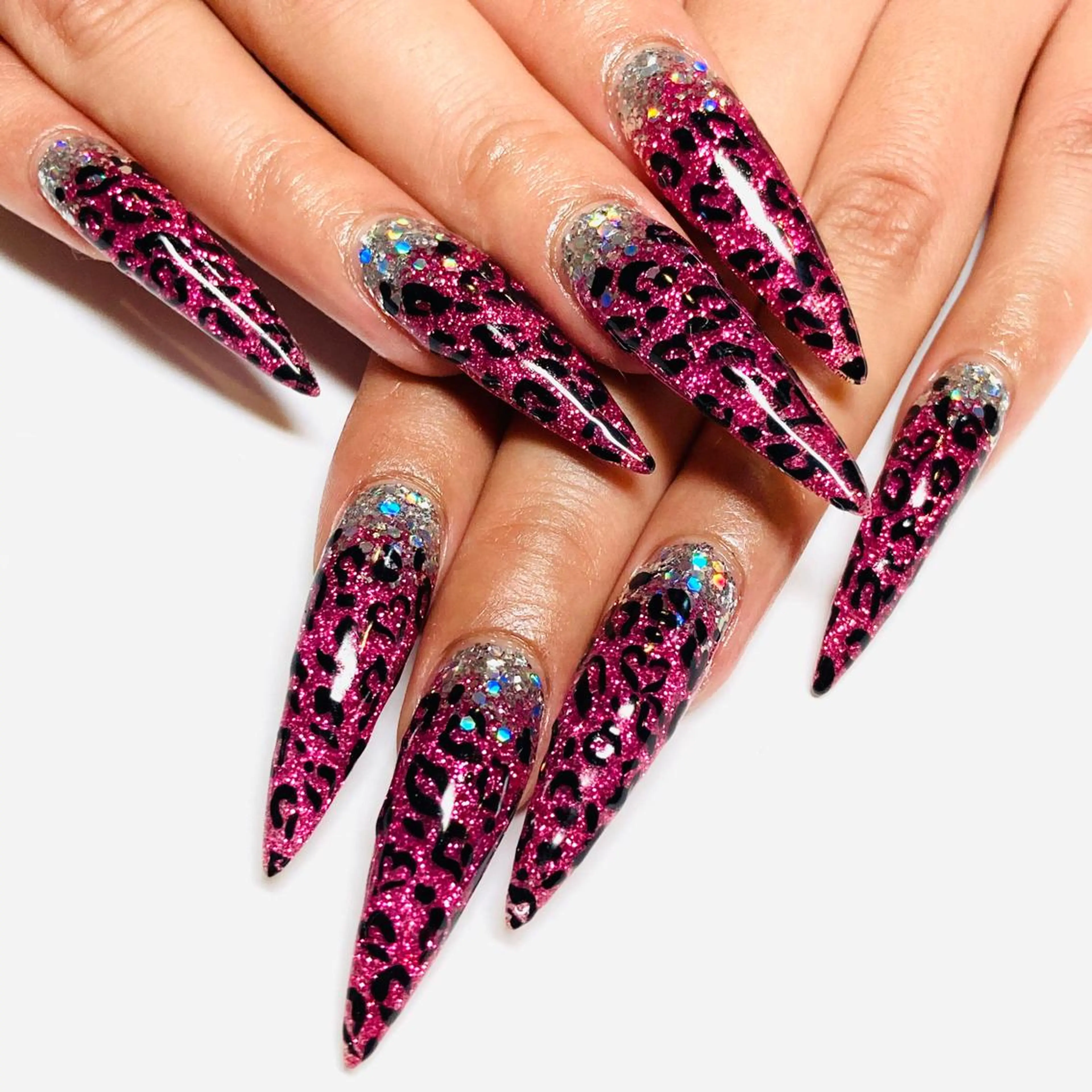 ネイル アニマル柄 ロングネイル スカルプネイル ハンドネイル VOGUE ×SWANのネイルデザイン