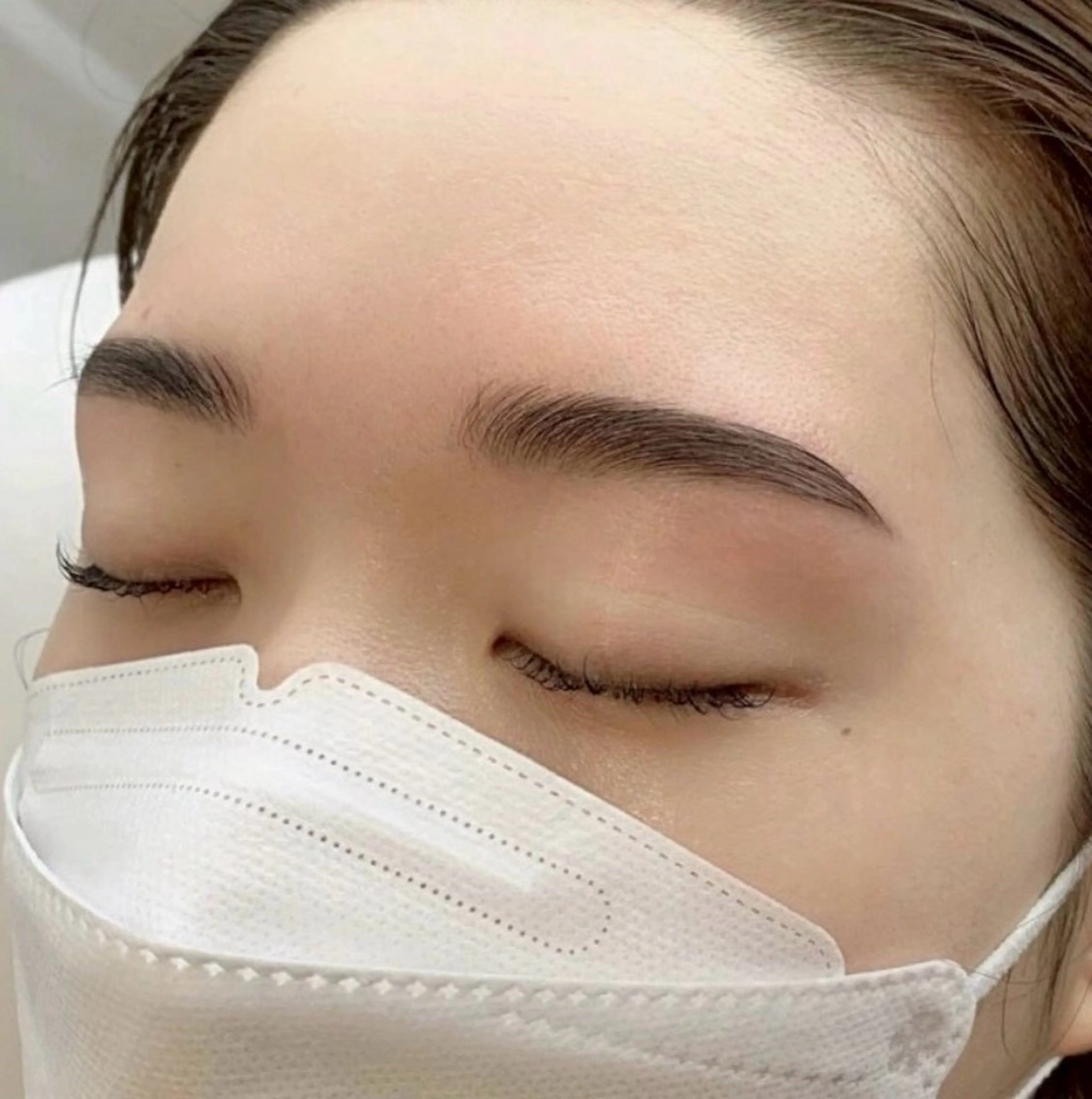 LADIESアイブロウスタイリング【メイク込み】の写真