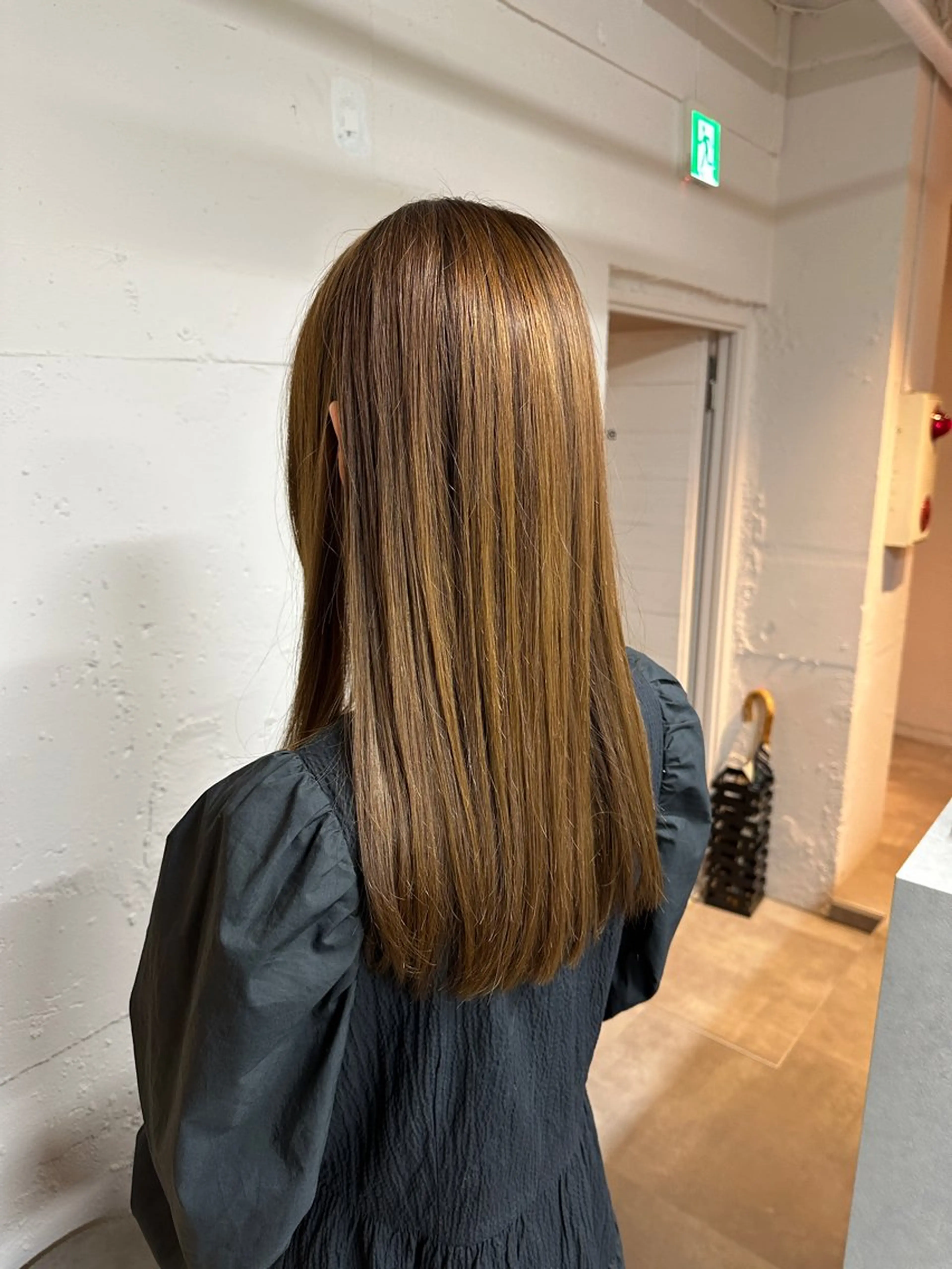 セミロング 縮毛矯正 カット 縮毛矯正 トリートメント ハイライト/ ブリーチ😈小倉😈のヘアスタイル