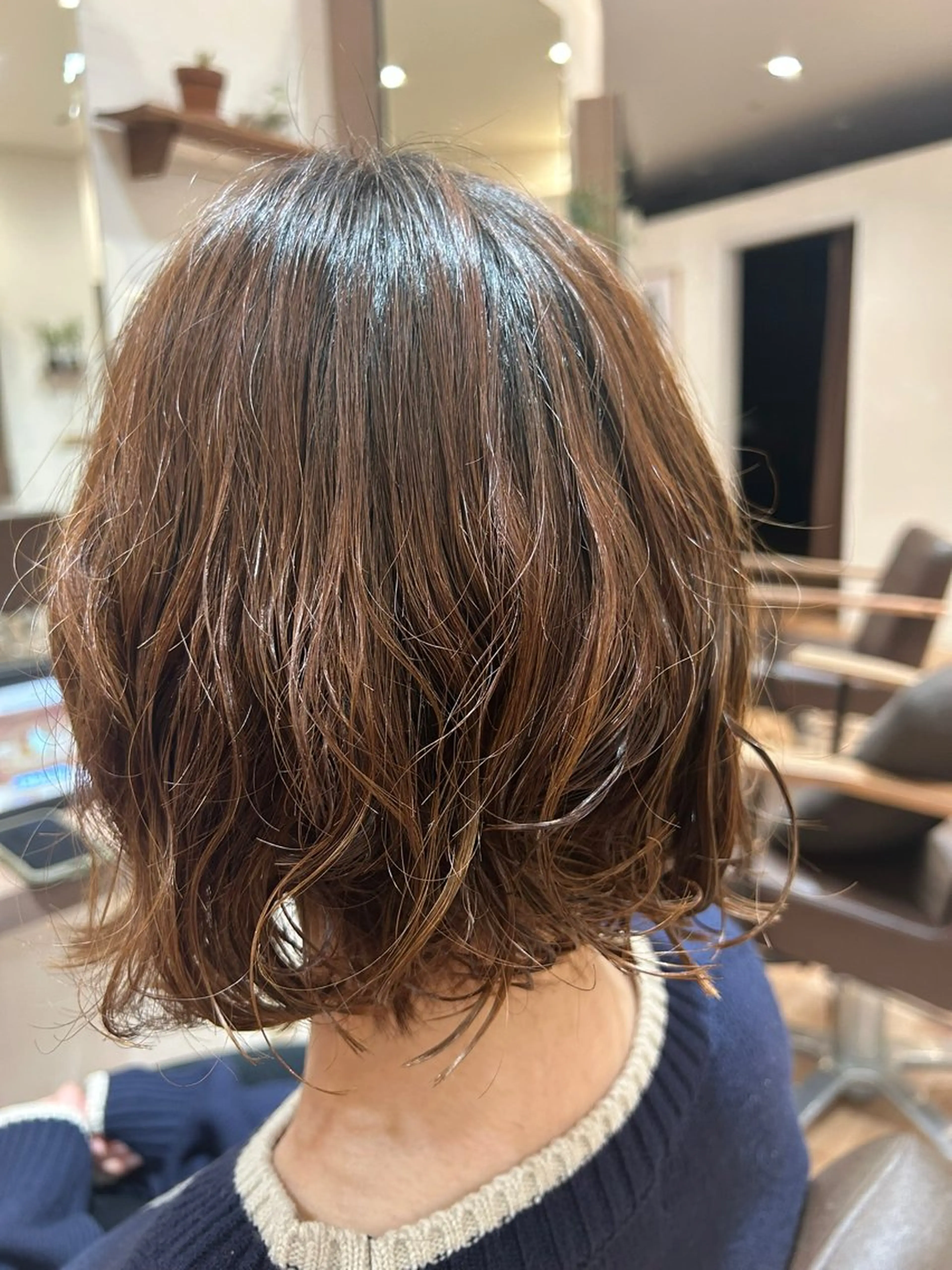 ショート パーマ 篠原 来実のヘアスタイル