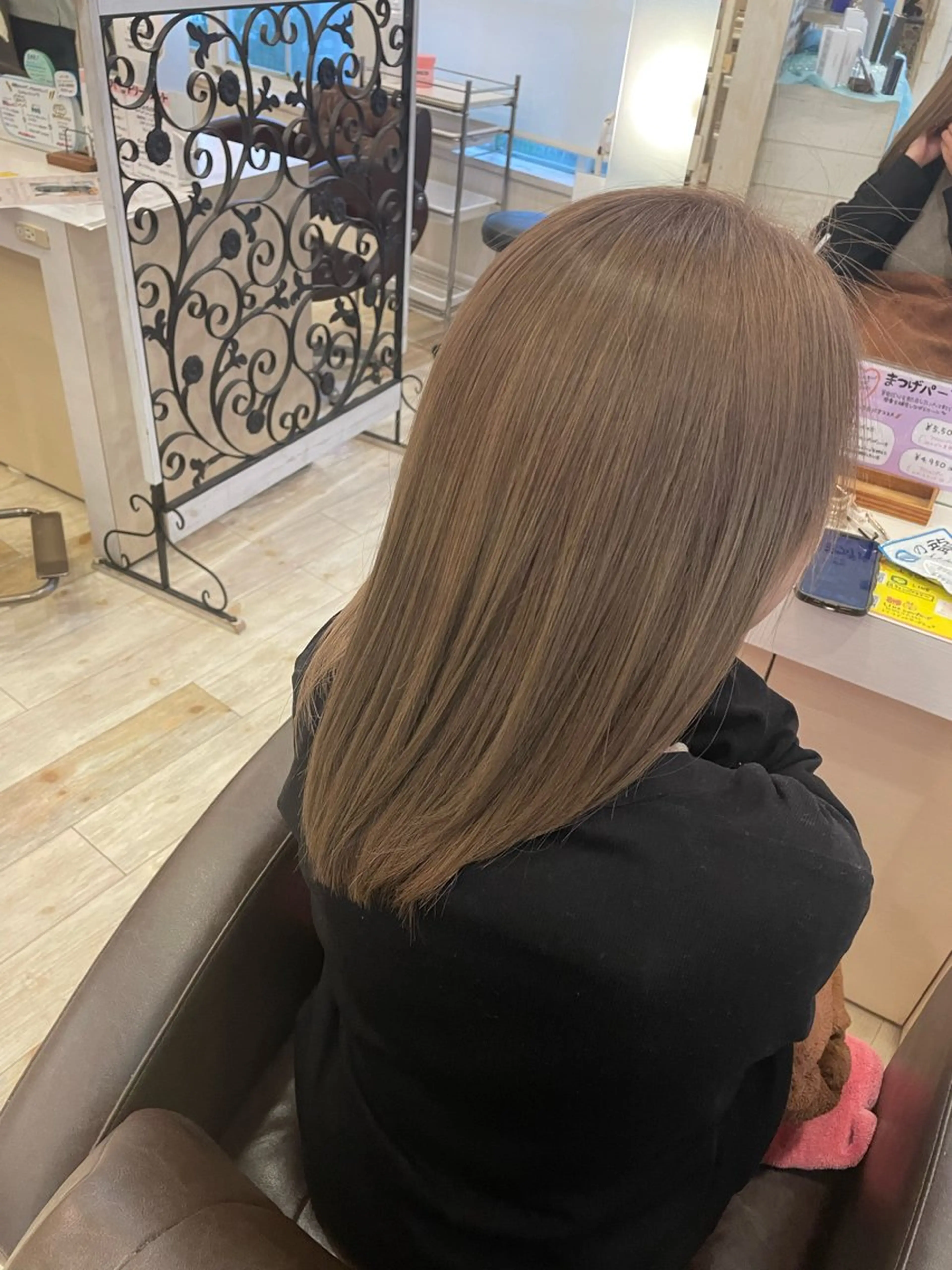 ミディアム カラー ベージュカラー ダブルカラー Crén by marie 真嘉比店所属・東恩納 誠のヘアスタイル