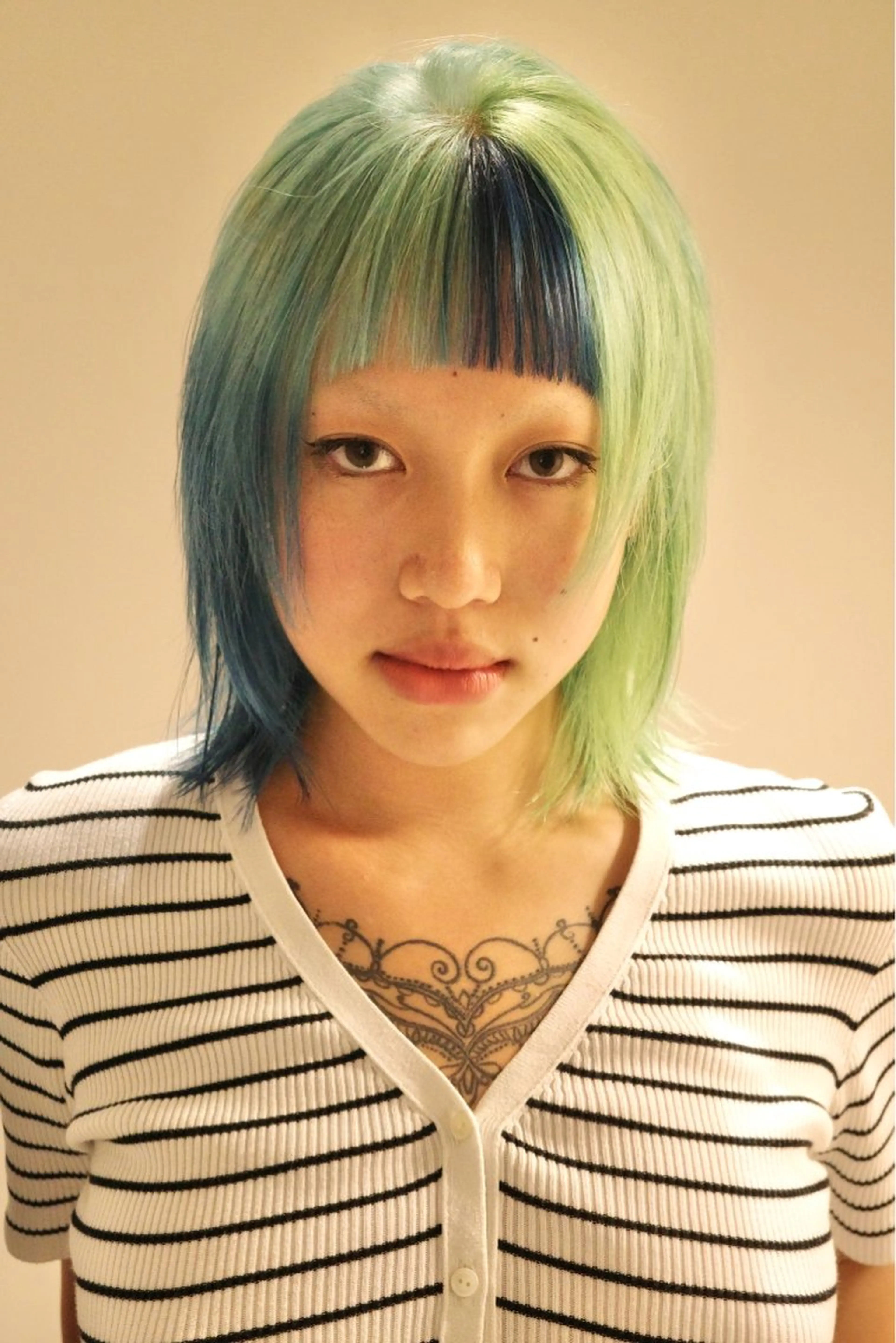 ミディアム カラー Hair & make Lamp所属・梅田のブリーチ特化 美容師KAI🥰のヘアスタイル