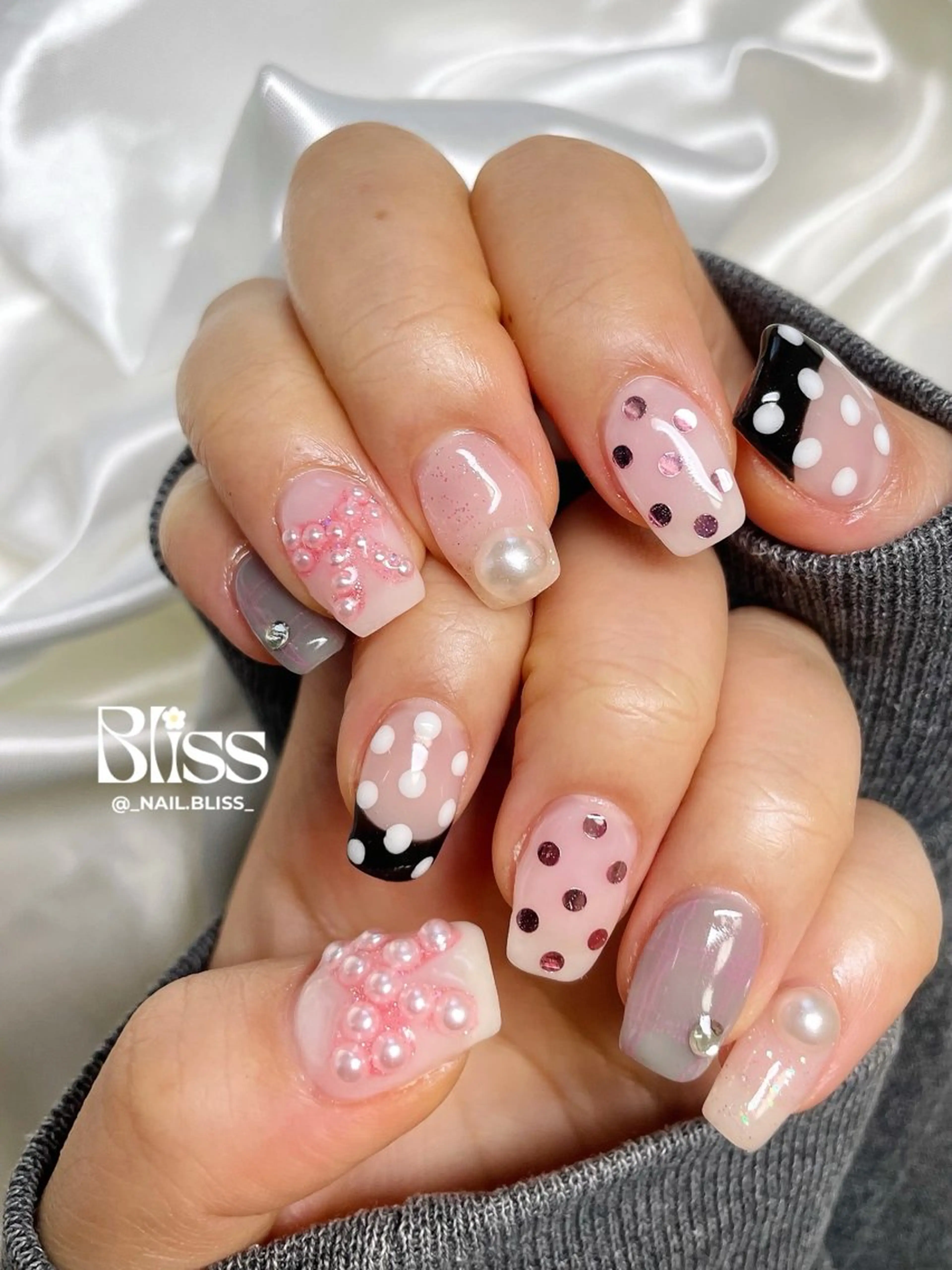 ネイル ガーリー 持ち込み ハンドネイル NAIL BLISSのネイルデザイン