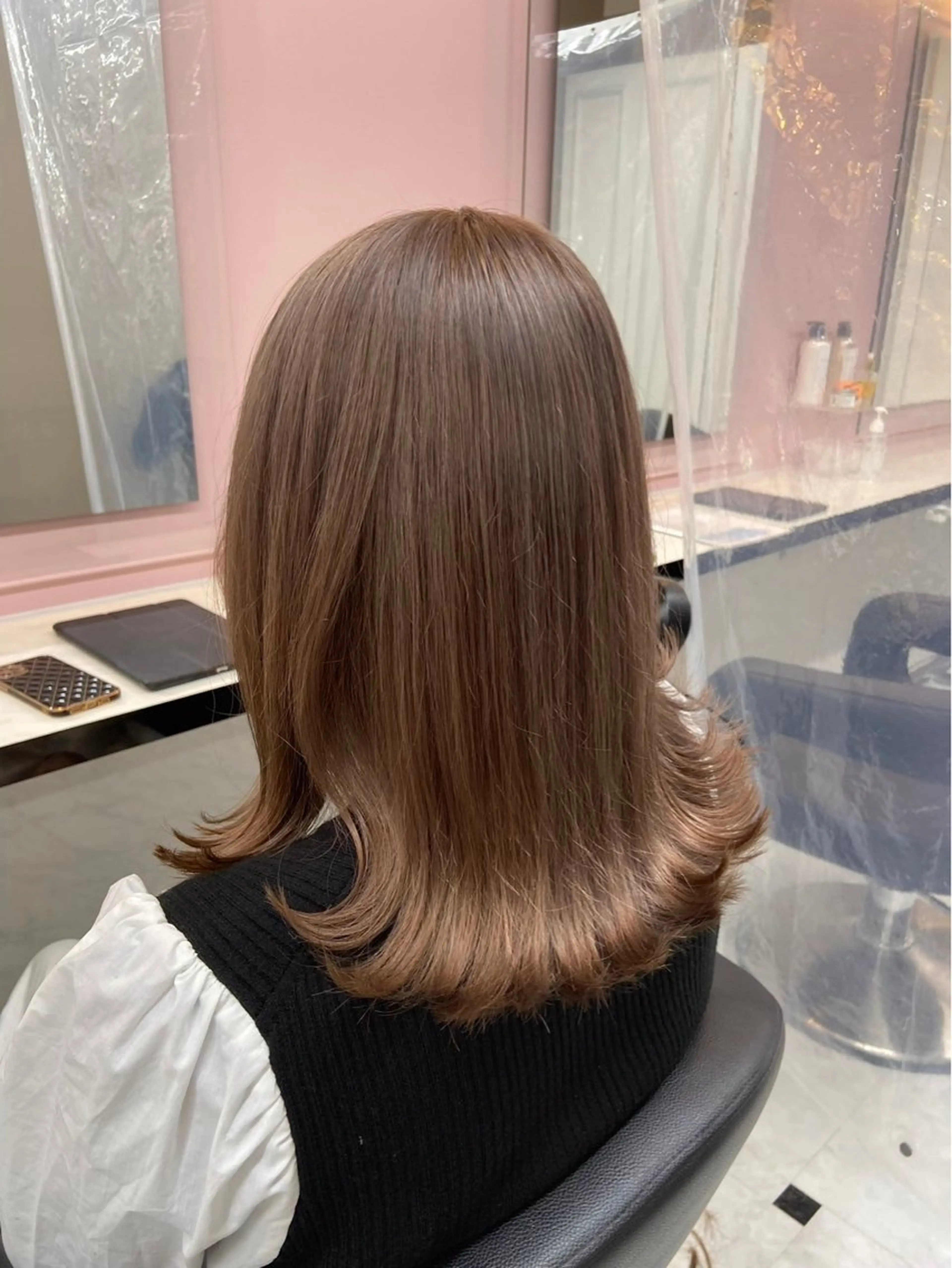 セミロング カラー ヘアアレンジ 🥀レイヤー×ハイト ーントレンドヘア🥀のヘアスタイル