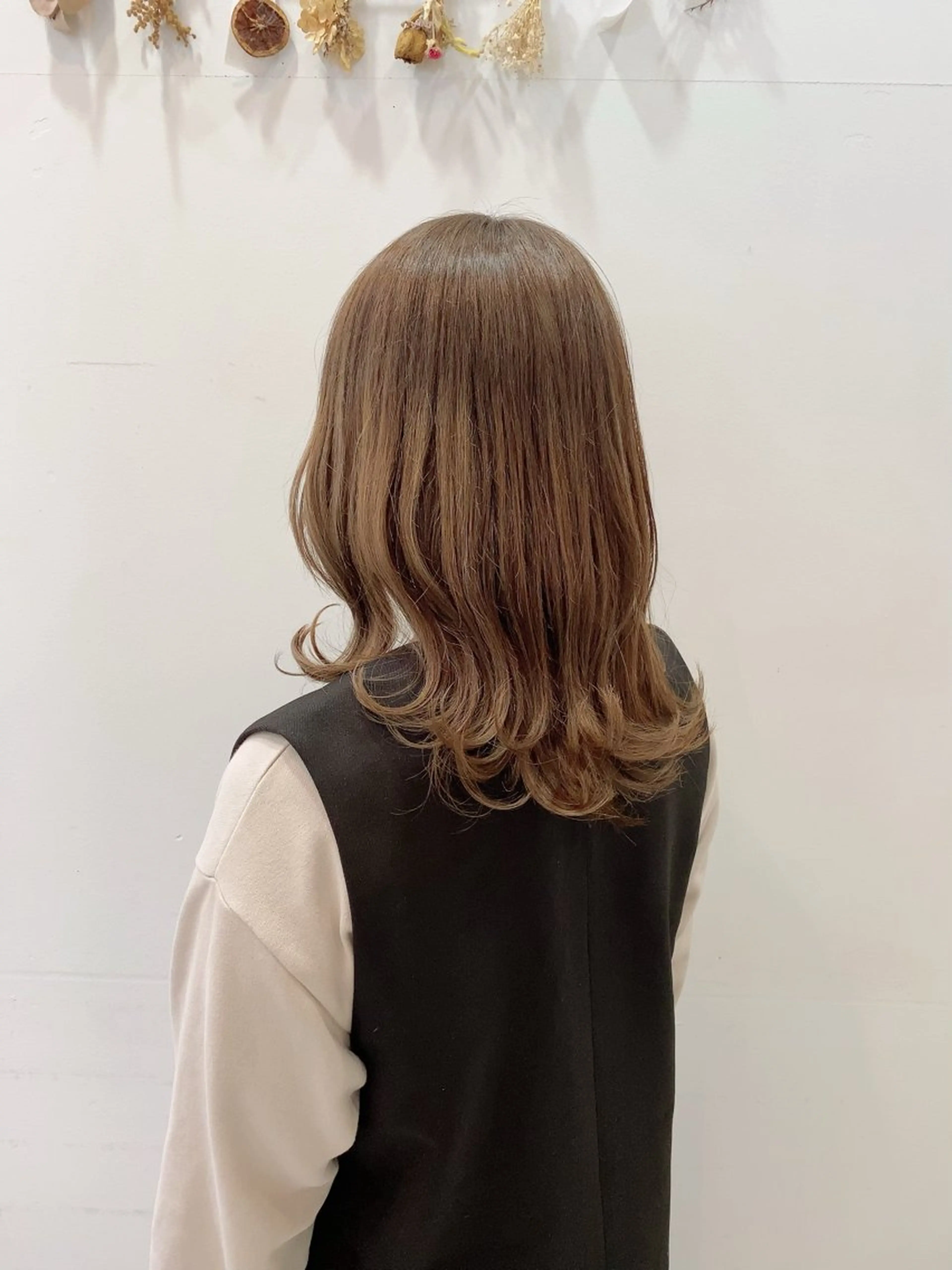 セミロング カラー ノーブル美容室イオン高橋店所属・鈴木 純子のヘアスタイル