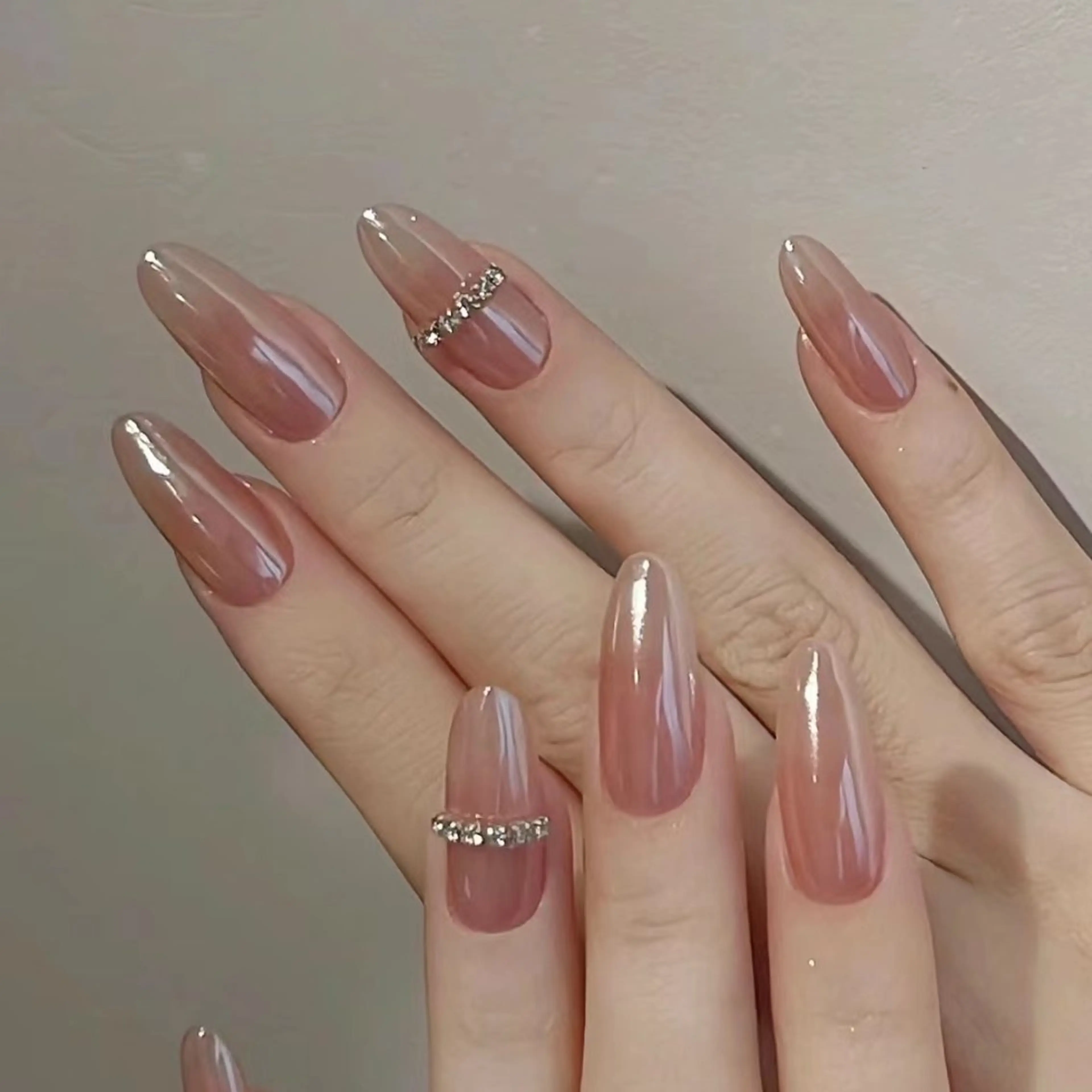 ネイル ネイリストゆか💅 長さだし、深爪矯正のネイルデザイン