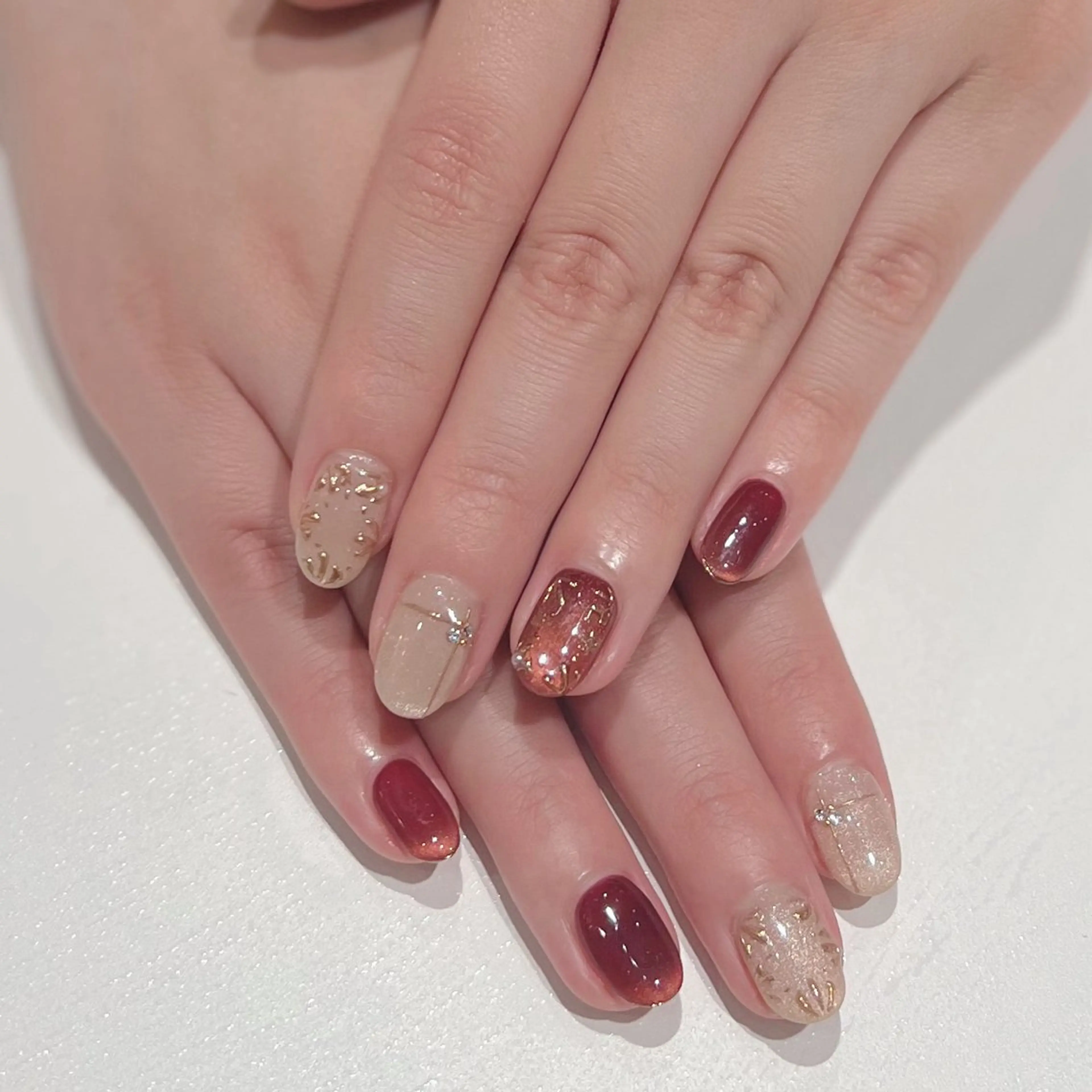 ネイル アートネイル ジェルネイル マグネットネイル ミラーネイル パラジェル VINGT NAIL Aika.Kのネイルデザイン
