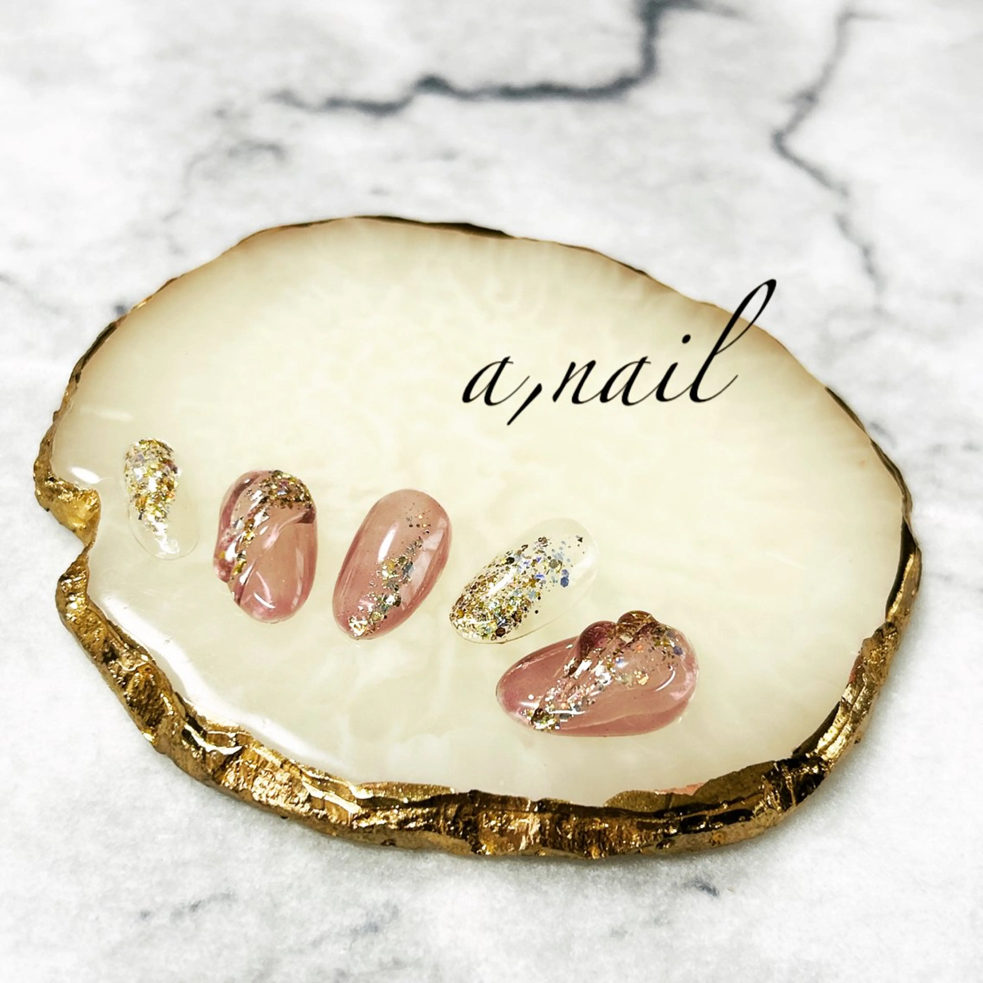 ネイル ジェルネイル グラデーション キラキラネイル ラメ(グリッター) ワンカラーネイル ハンドネイル ネイルサロン エーネイルのネイルデザイン