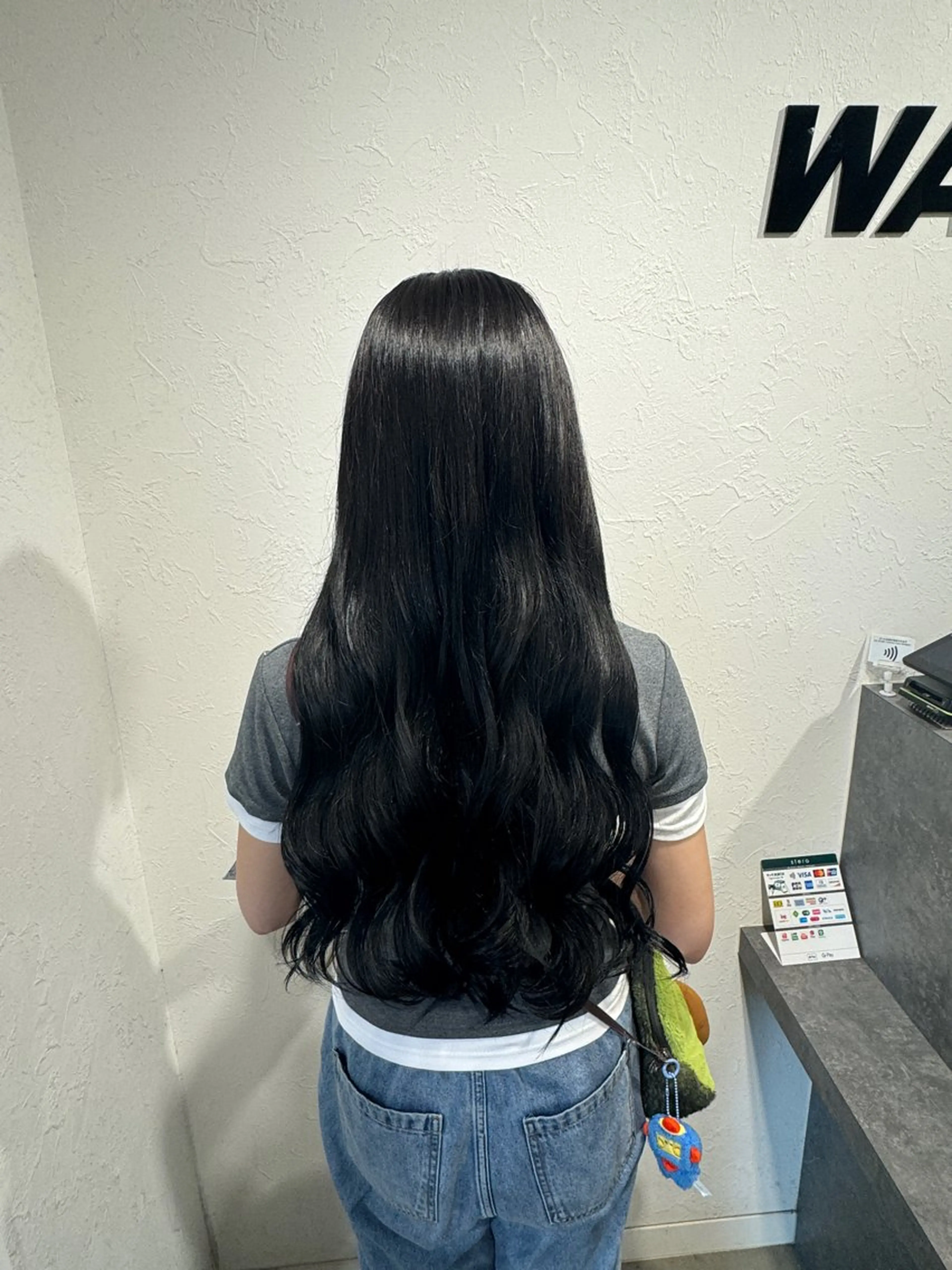 ロング ヘアカラー ハイトーン/レイヤー /艶カラー🎀のヘアスタイル