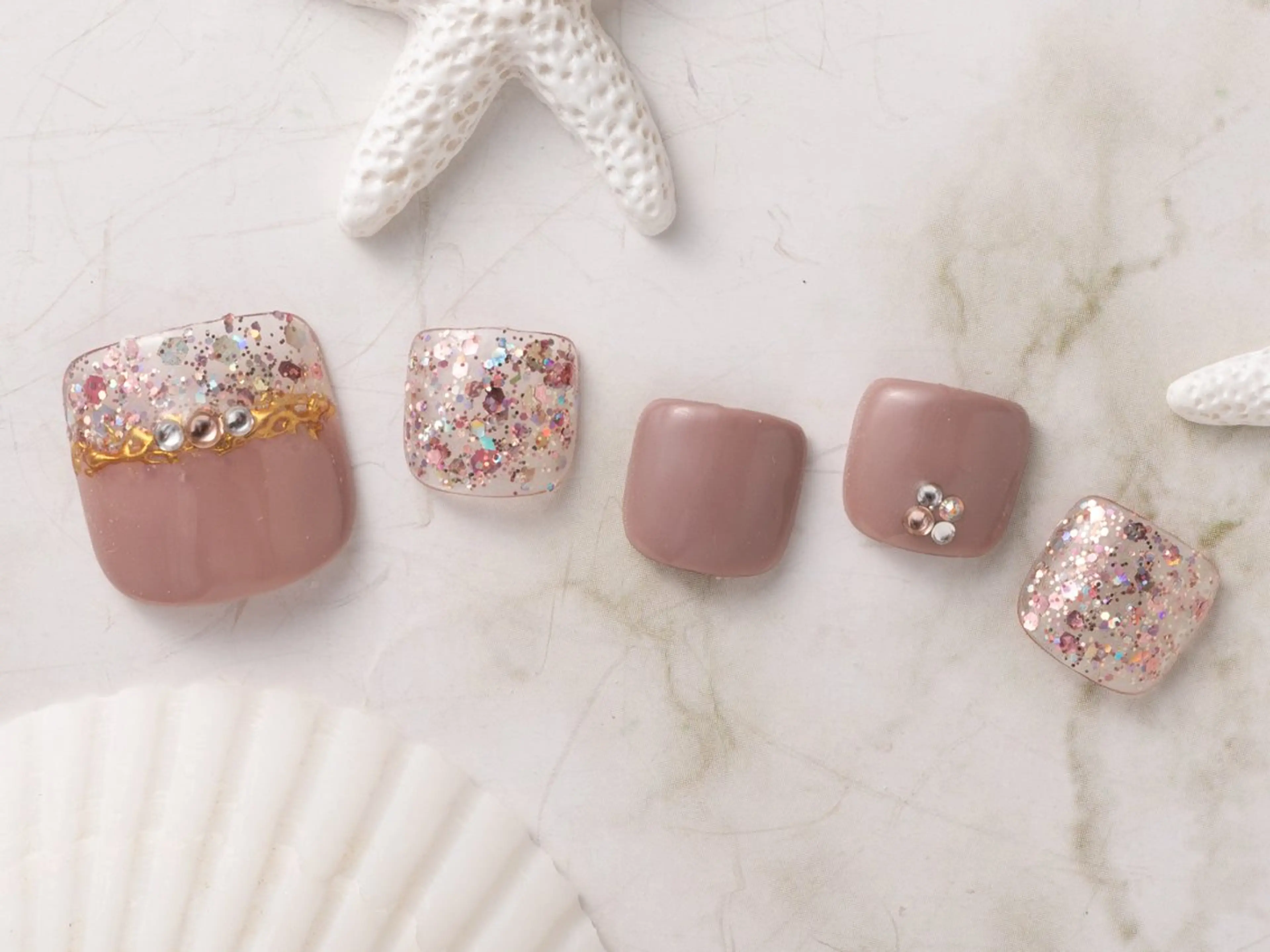 ネイル NailSalon MAHINAのネイルデザイン