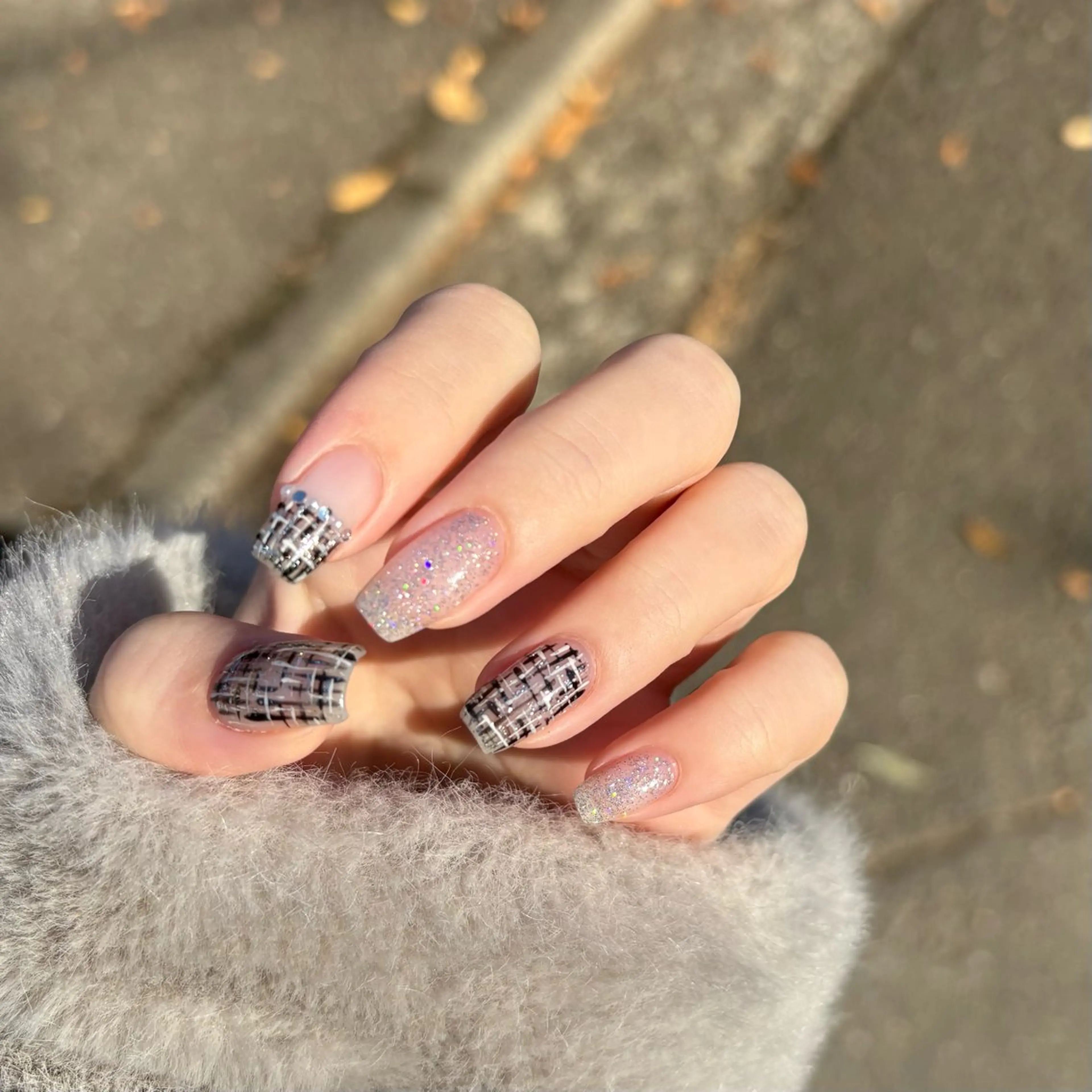 ネイル ツイードネイル 💫 さりのネイルデザイン