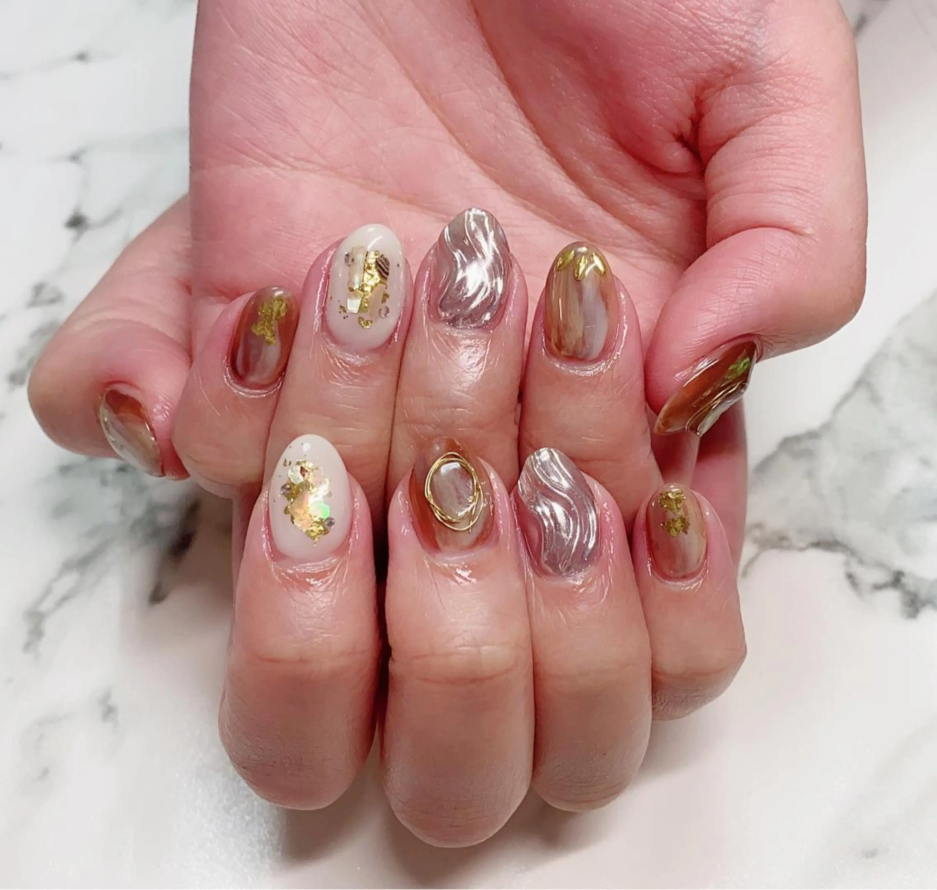 ロング カラー ネイル アートネイル Q Free nailsのネイルデザイン