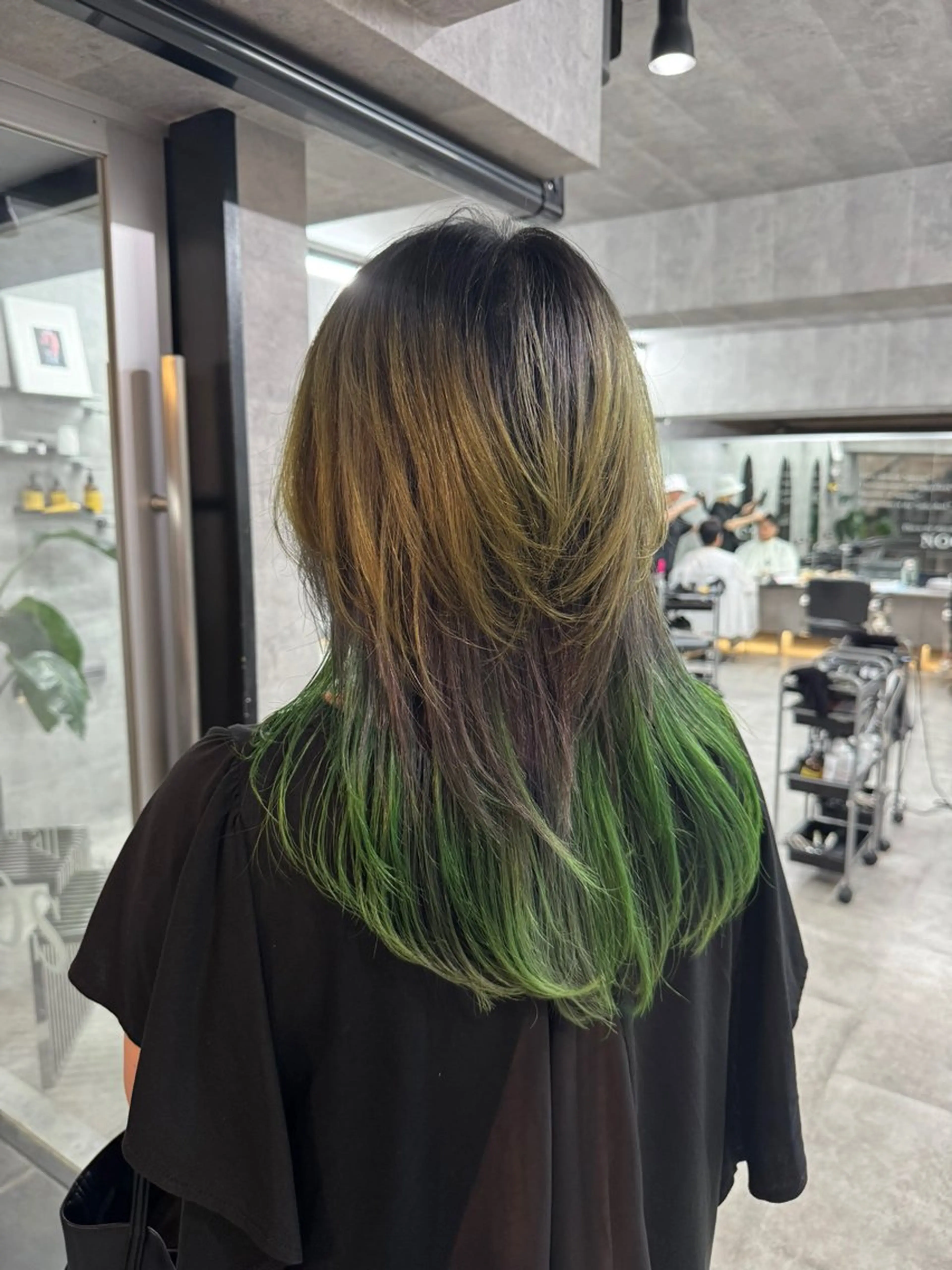 ミディアム カラー ヘアカラー あなたのお悩み改善" You"💚❤️💛のヘアスタイル
