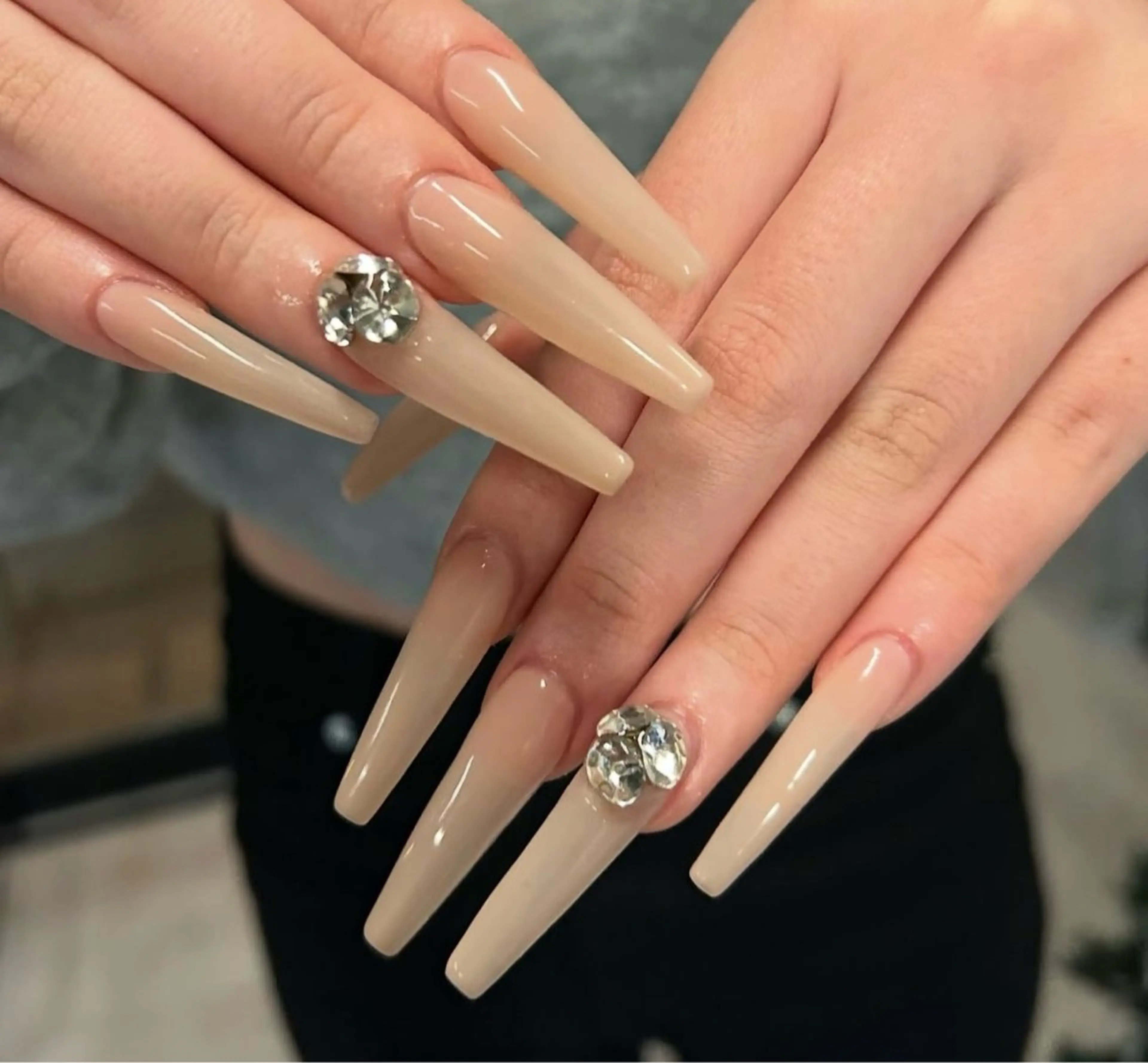 ネイル グラデーション キラキラネイル ワンカラーネイル 冬ネイル Jenn Nail Salonのネイルデザイン