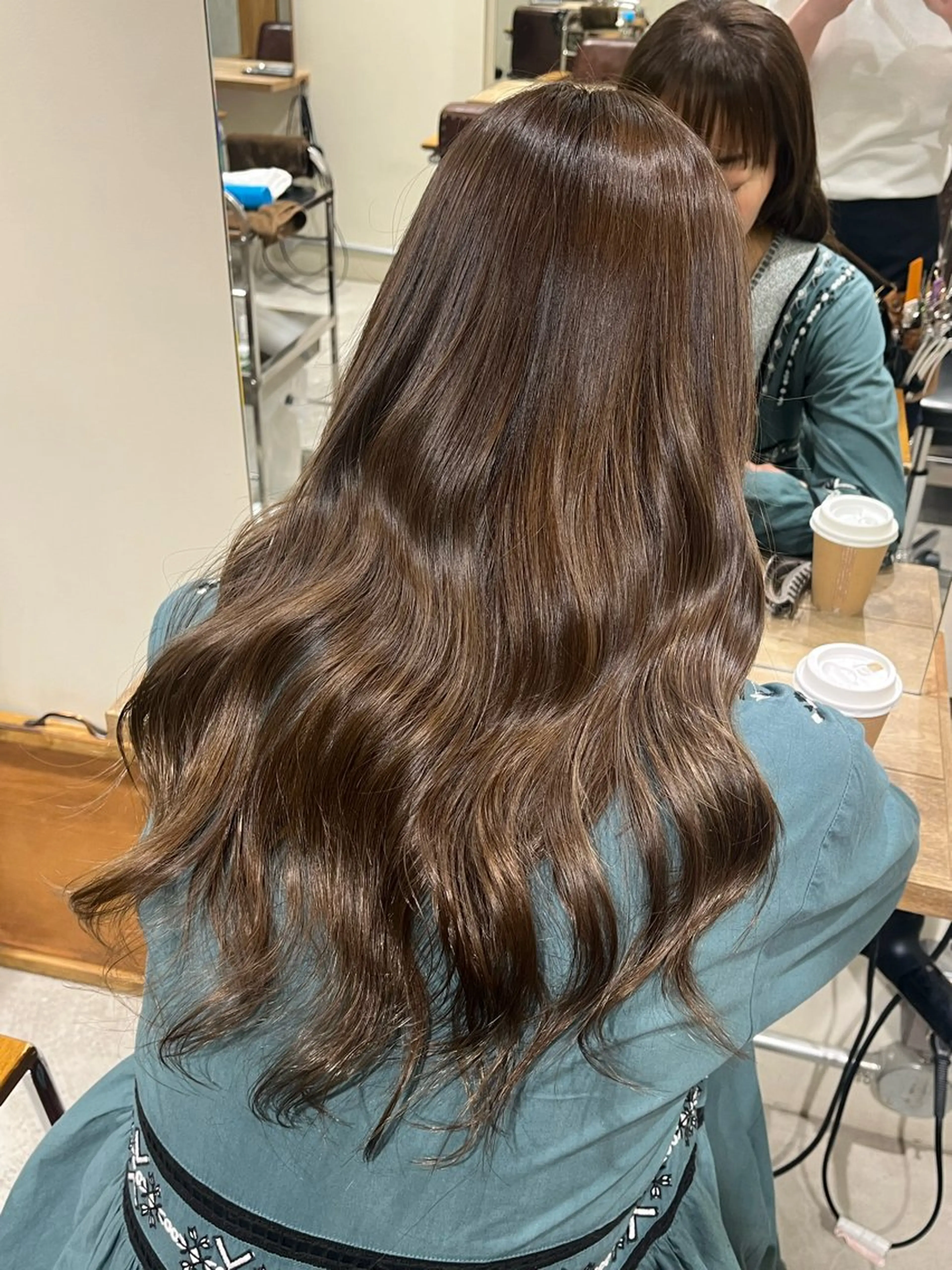 ロング カラー カット ヘアカラー 🦮shiori アイドルオタク🦮のヘアスタイル