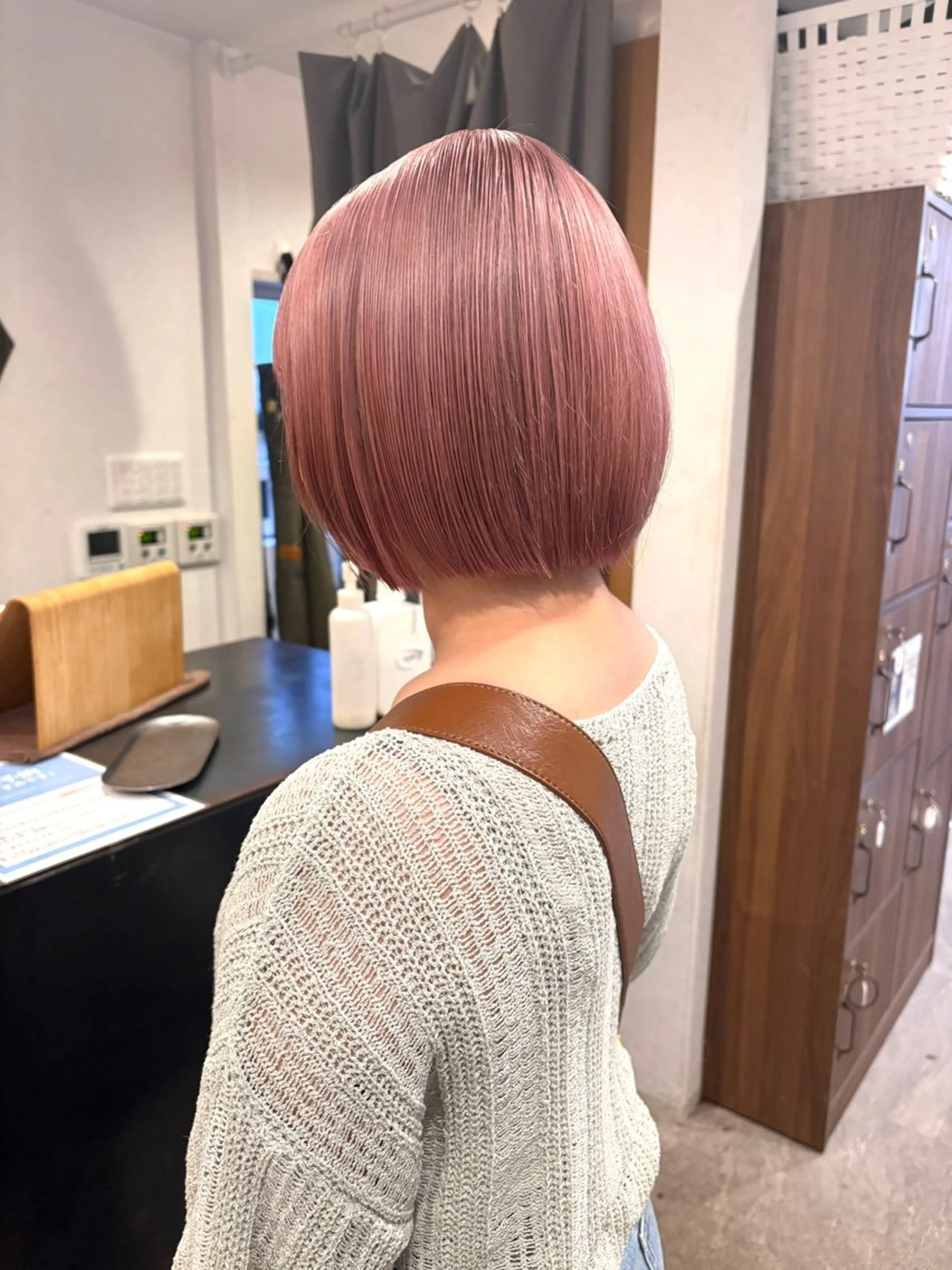 ショート ボブ カット ヘアカラー トリートメント 北山 巴奈のヘアスタイル