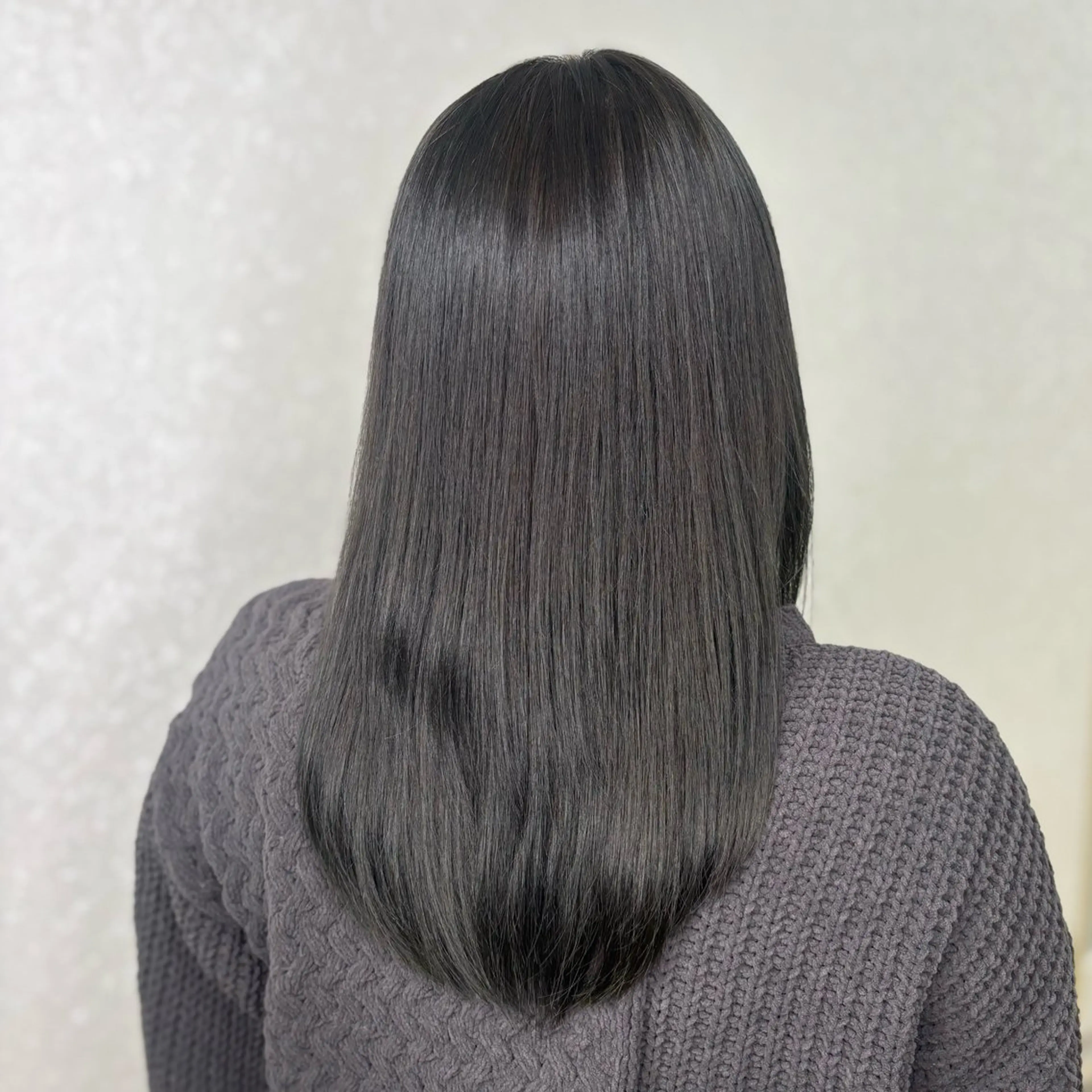 カラー ブリーチ グレージュ ブリーチなしカラー オリーブグレージュ オリーブグレー ヘアカラー ハルミヘアリゾート所属・ハルミヘアリゾート 蒼唯のヘアスタイル