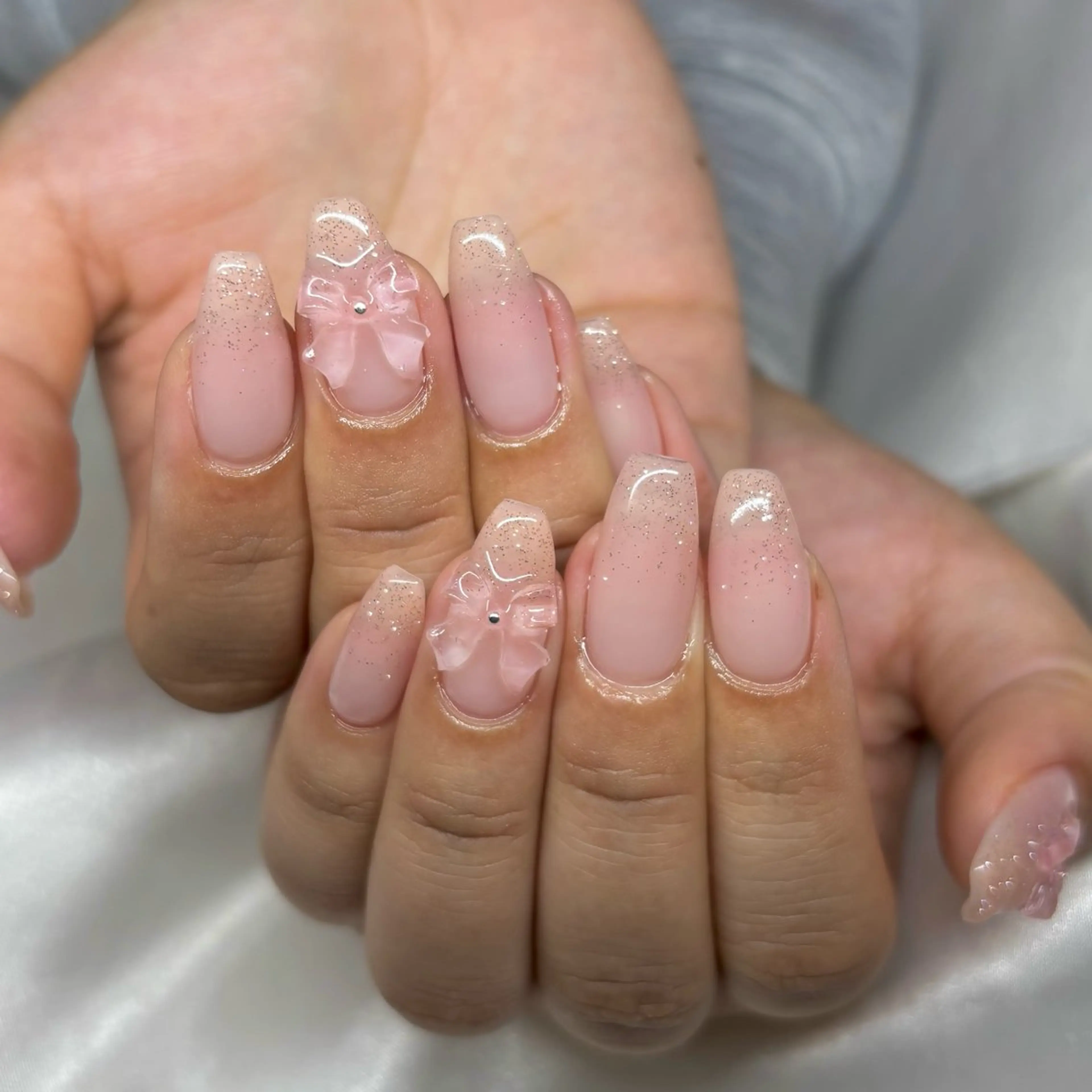 ネイル ハンドネイル . 未來のネイルデザイン