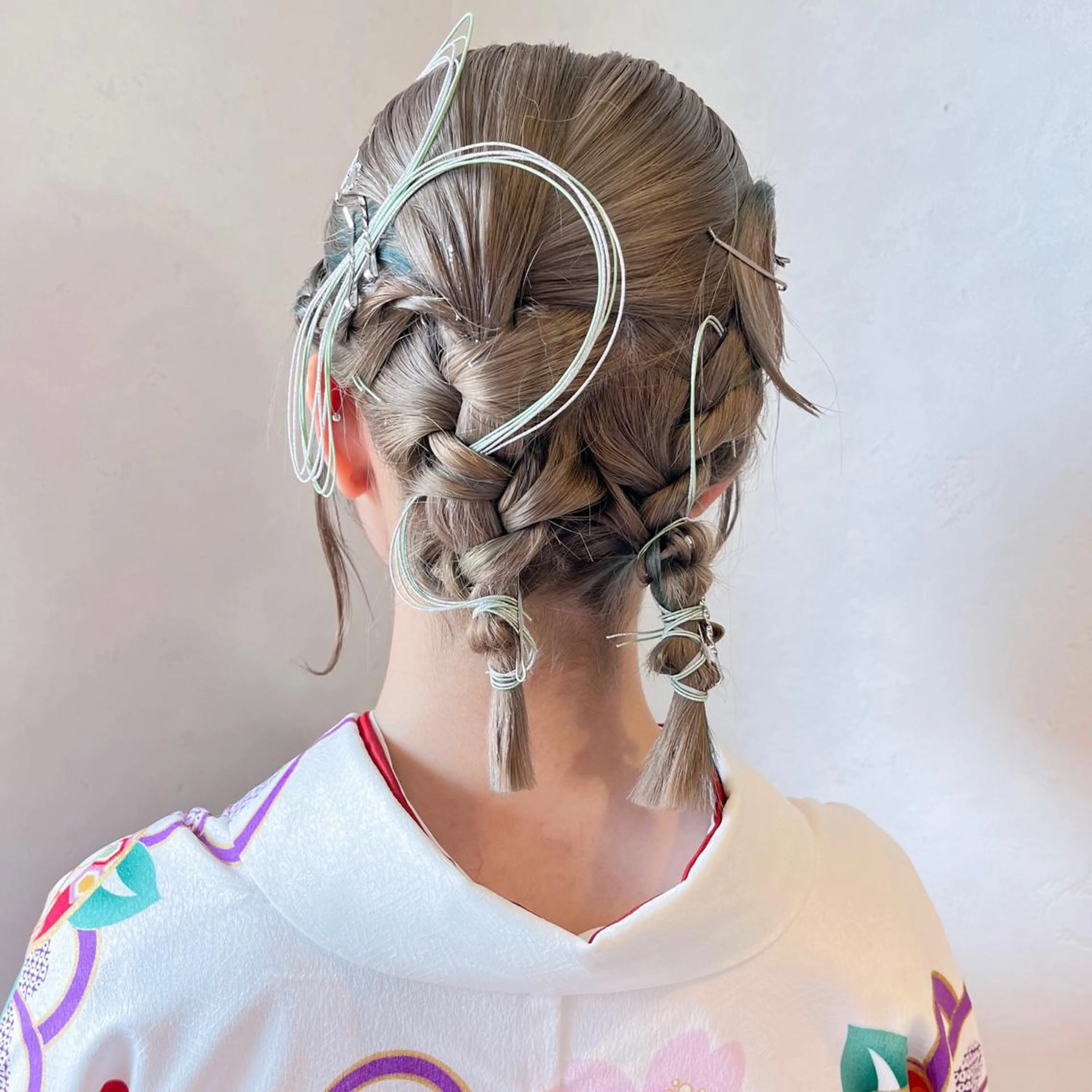 irwi/イルウィ所属・miku🎀門前仲町 ブリーチ・レイヤーのヘアスタイル