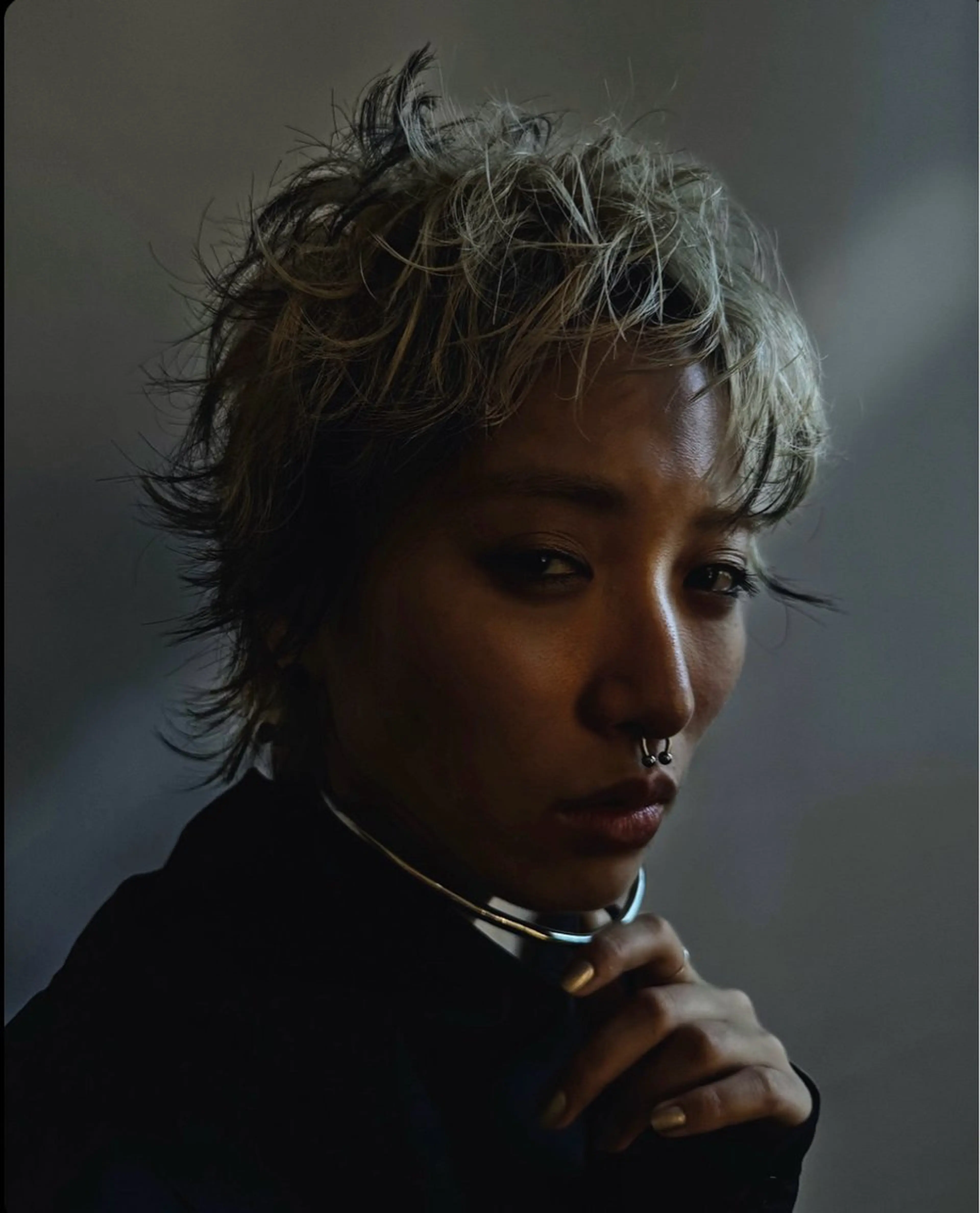 ショート カット 齊藤政太 顔周り カット 透明感カラーのヘアスタイル