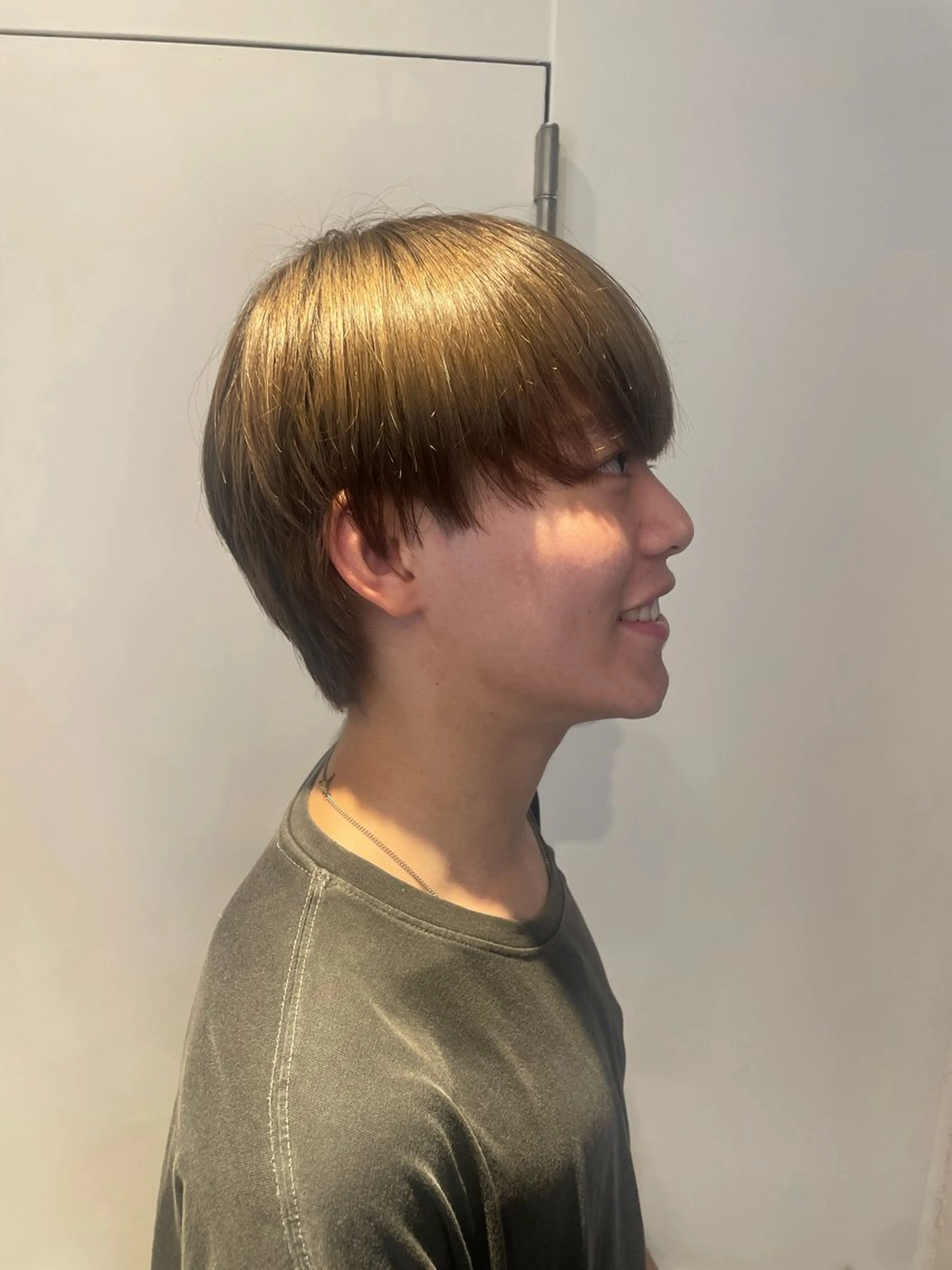 ミディアム カラー メンズ RIN／韓国ヘア レイヤーカットのヘアスタイル