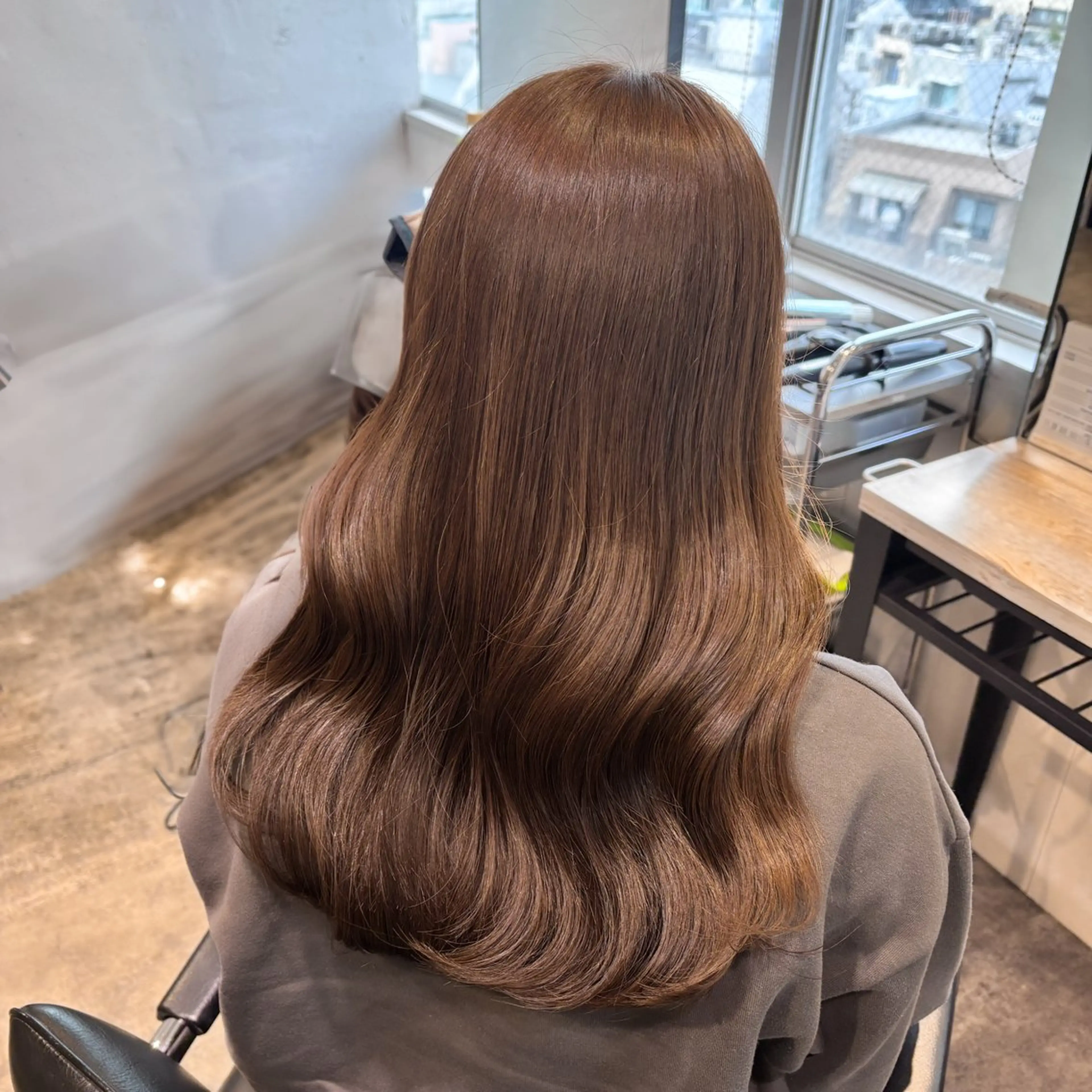 ロング カラー ヘアアレンジ ベージュカラー ブリーチ ブリーチなしカラー 🥀モテ暖色× エクステ🥀あかりのヘアスタイル