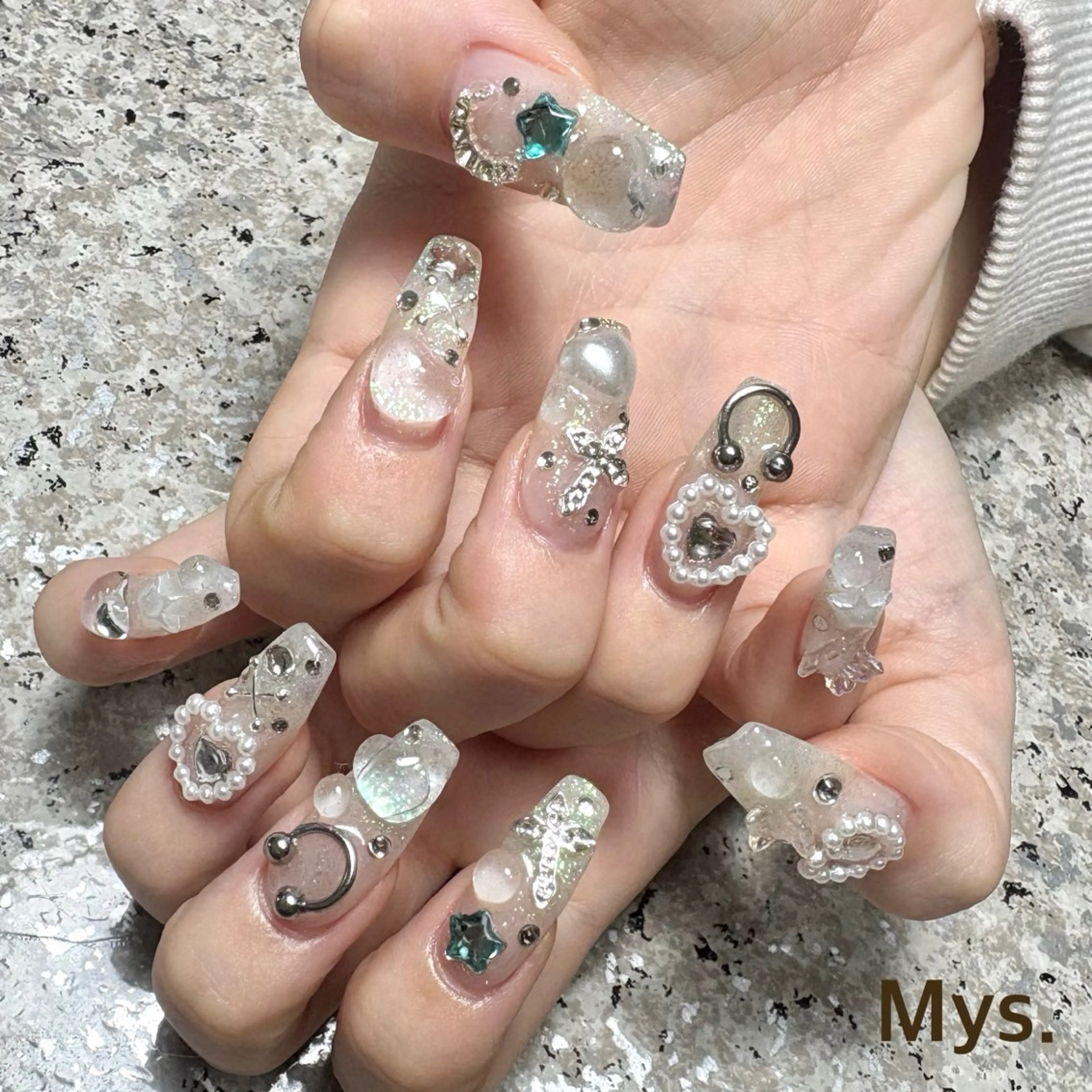 ネイル ハンドネイル Mys. 三上紗紀のネイルデザイン