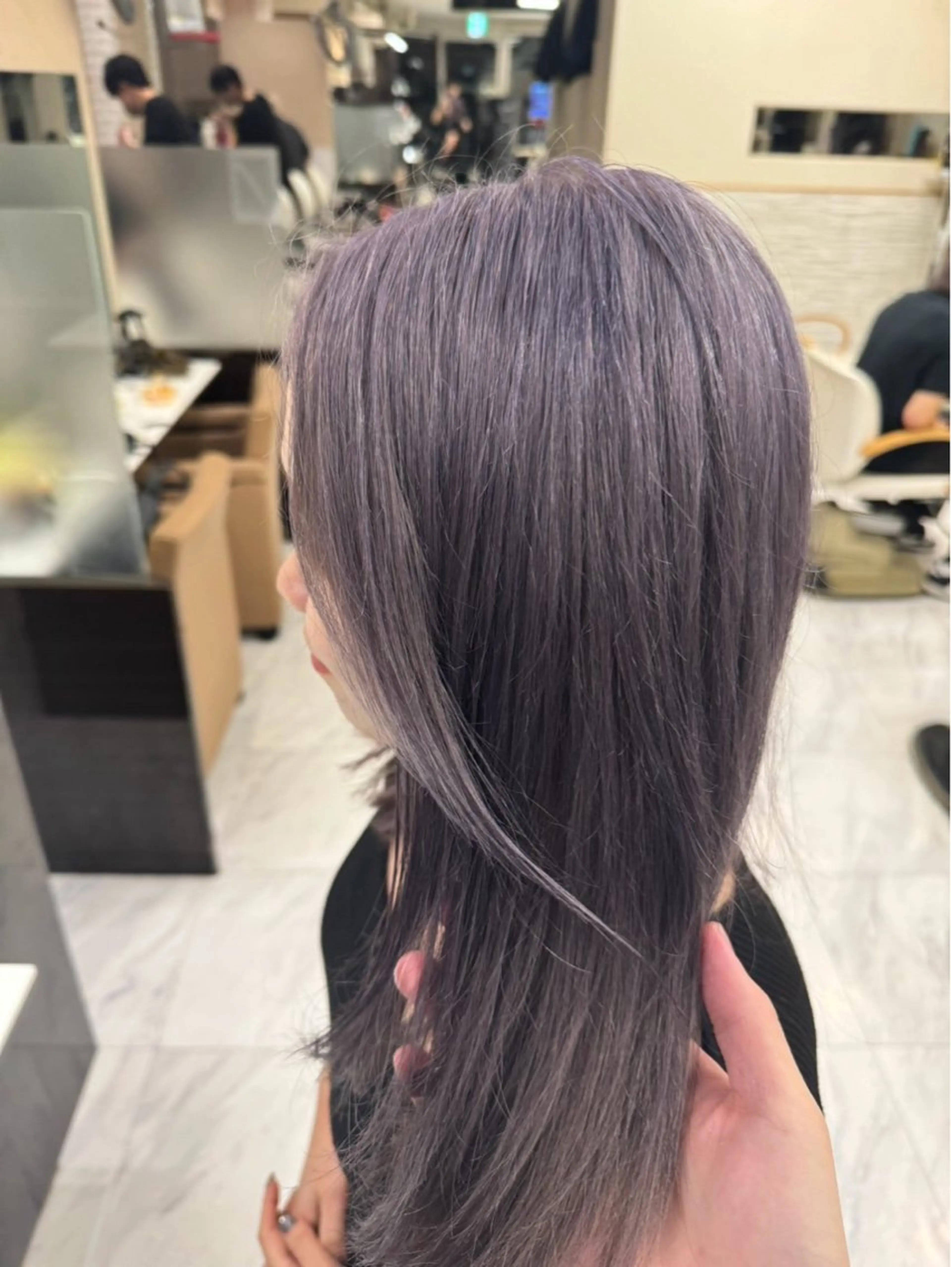 セミロング ヘアカラー 🍊小川実里🍊 /カラーレイヤーのヘアスタイル