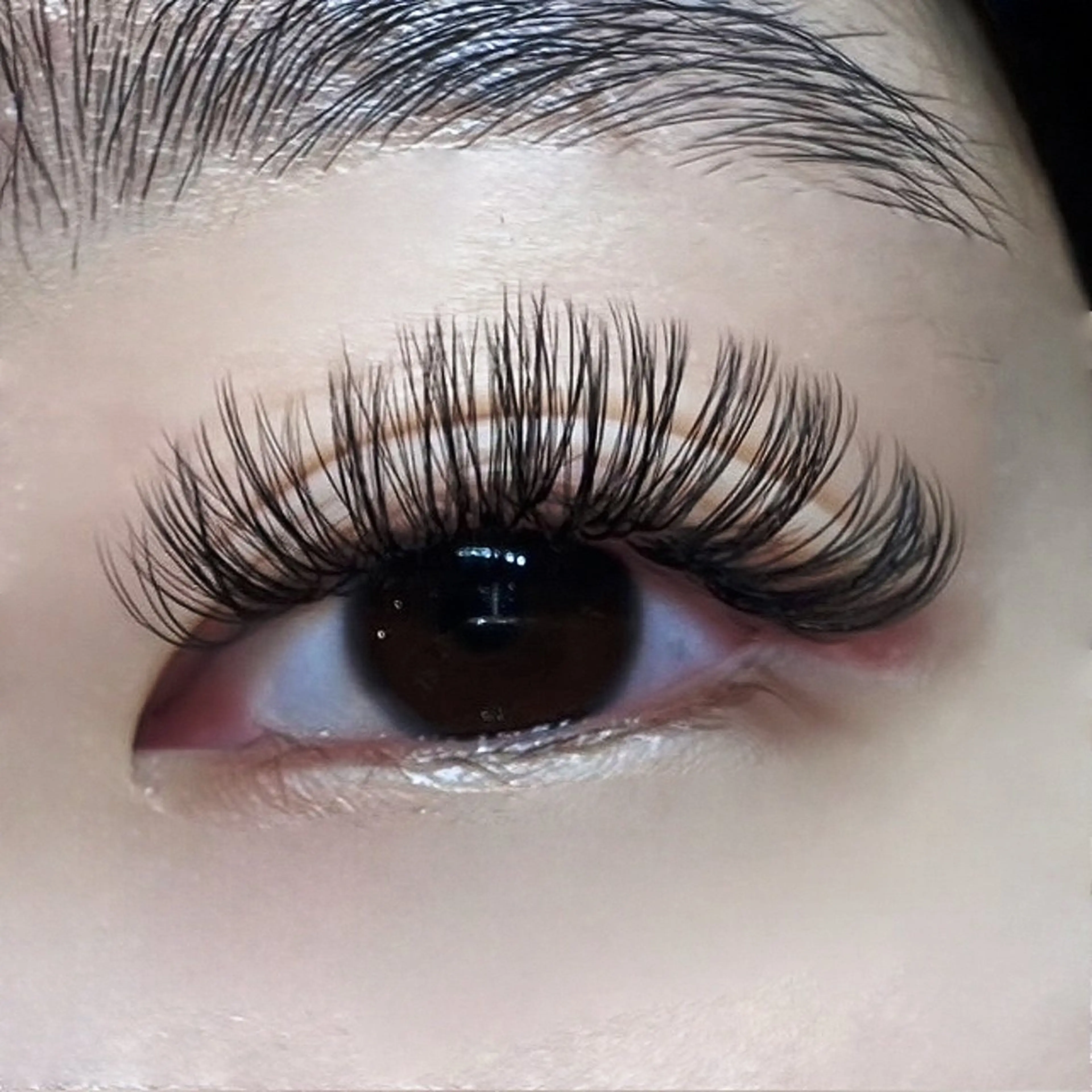 マツエク・マツパ 付け放題 ボリュームラッシュ ノーファンデの樹所属・宇治 名帆子のマツエク・マツパデザイン