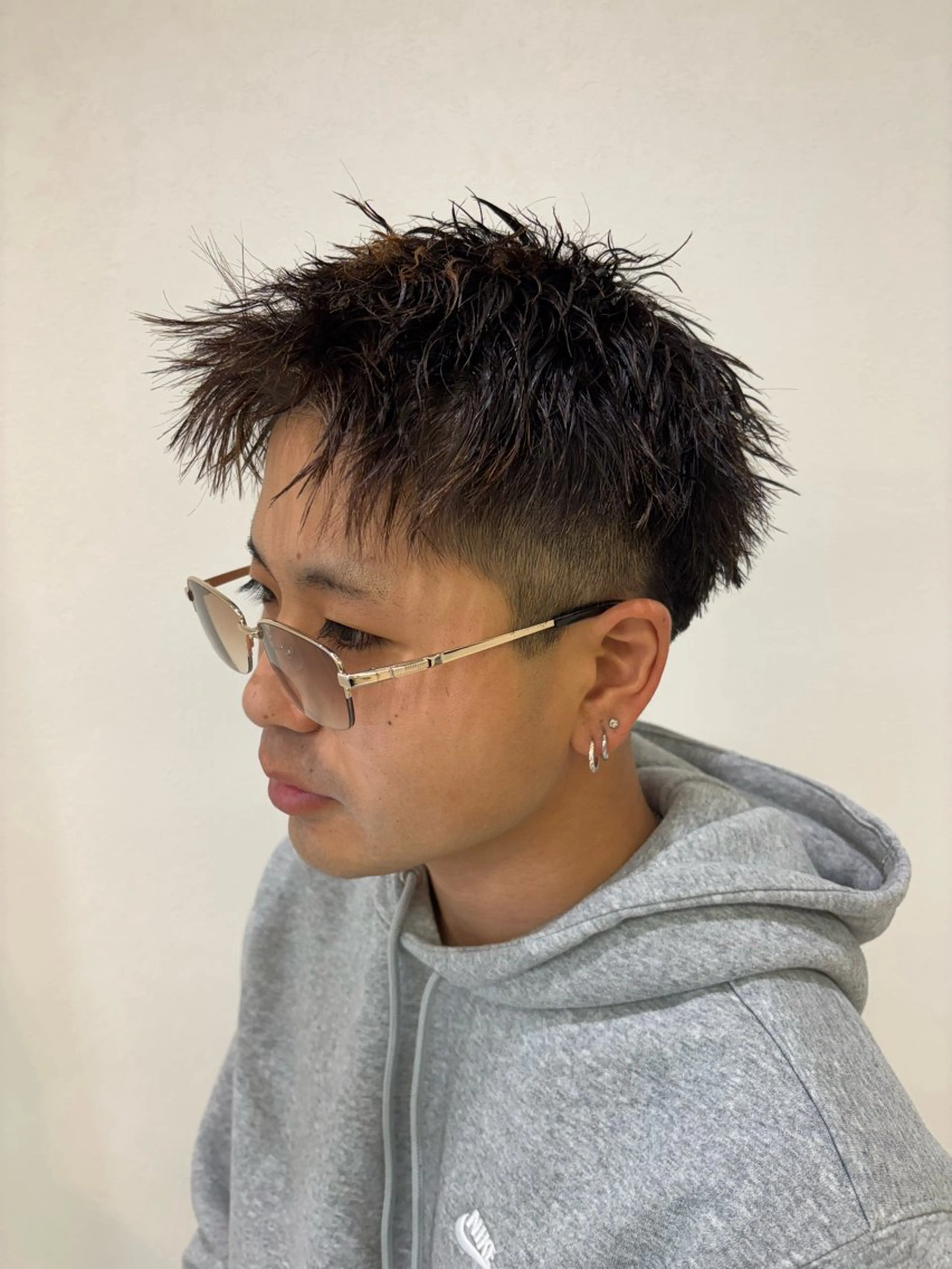 パーマ メンズ ビジネス メンズパーマ スペインカール 波巻きパーマ ニュアンスパーマ カット パーマ メンズパーマ/ スパイキー/フェードのヘアスタイル