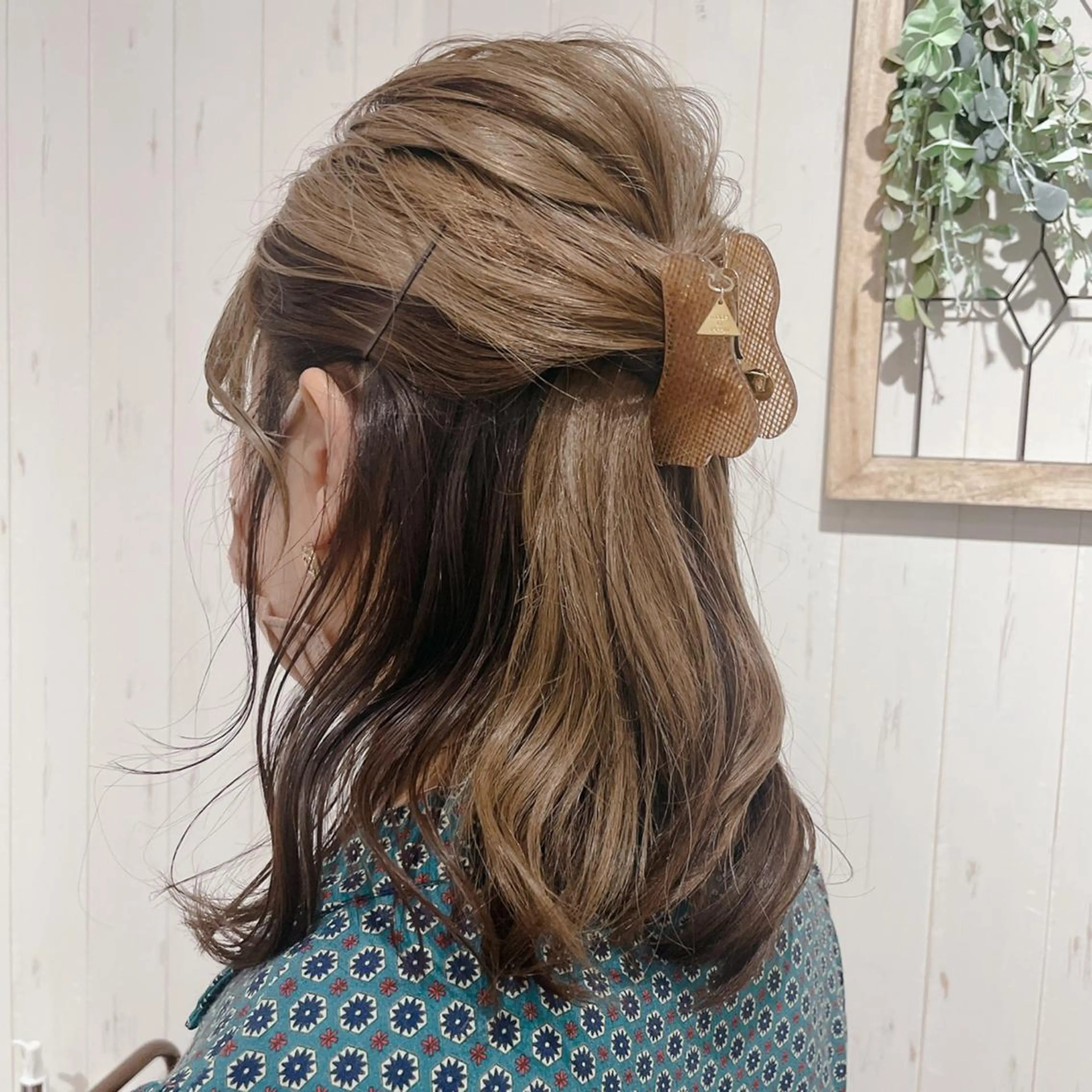 セミロング ヘアアレンジ ハーフアップ WE RULE 札幌店 【ウィールール 札幌店】所属・✨️大人ショート 髙橋朋花のヘアスタイル