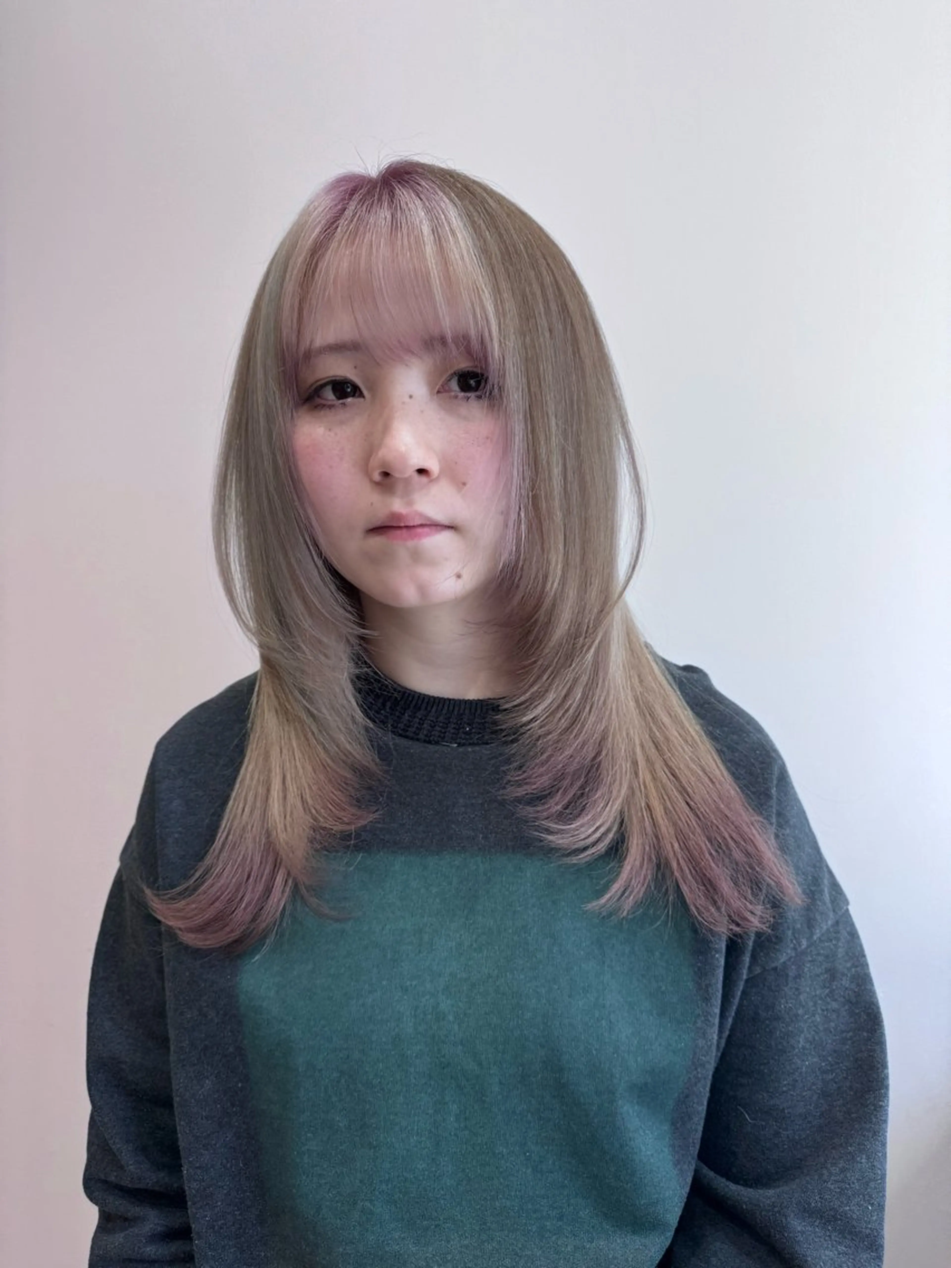 セミロング カラー 🌿nudeカラー/ レイヤー/藤原🌿のヘアスタイル