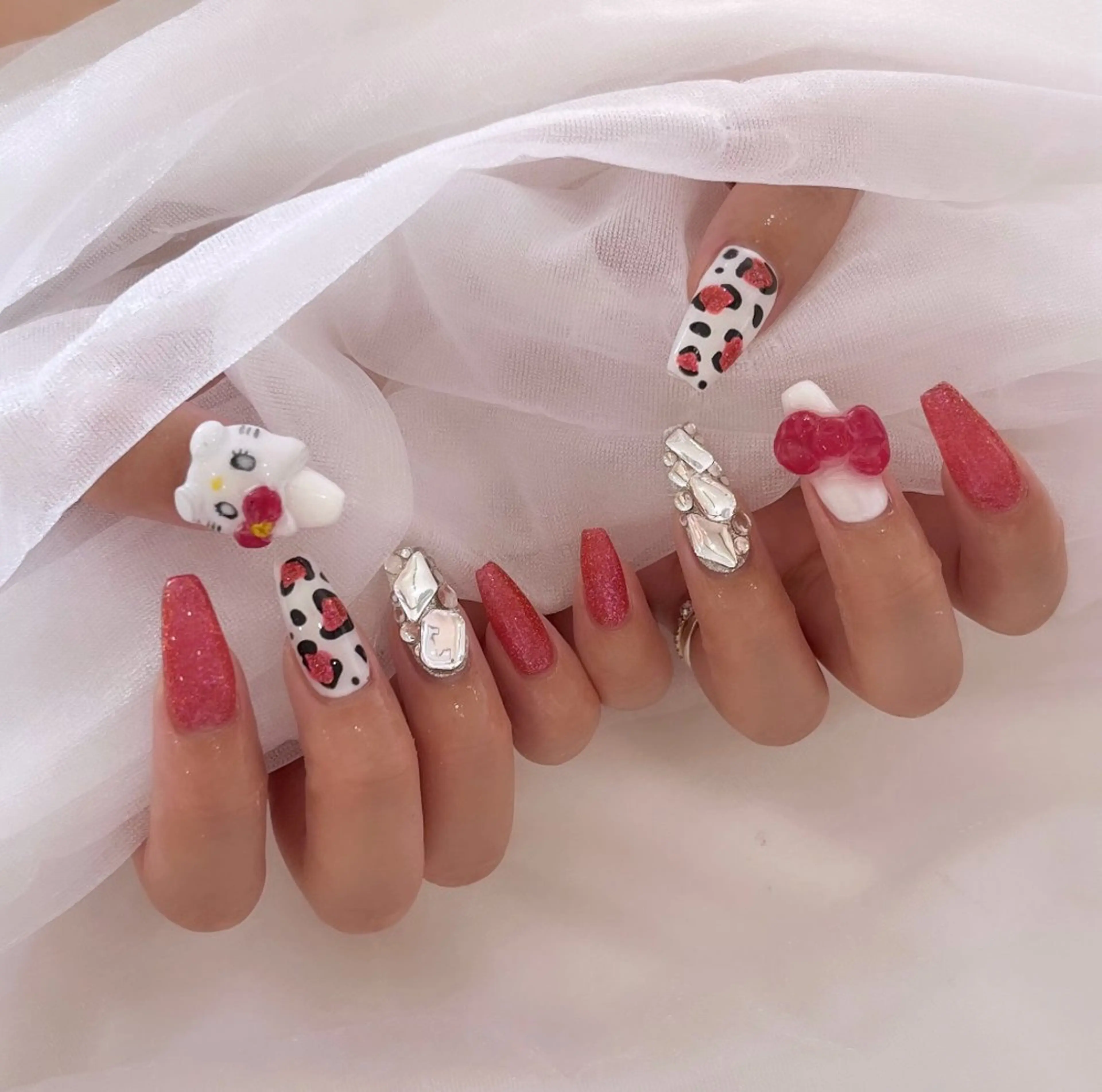 ネイル SALON ELVI.所属・SALON ELVI.のネイルデザイン