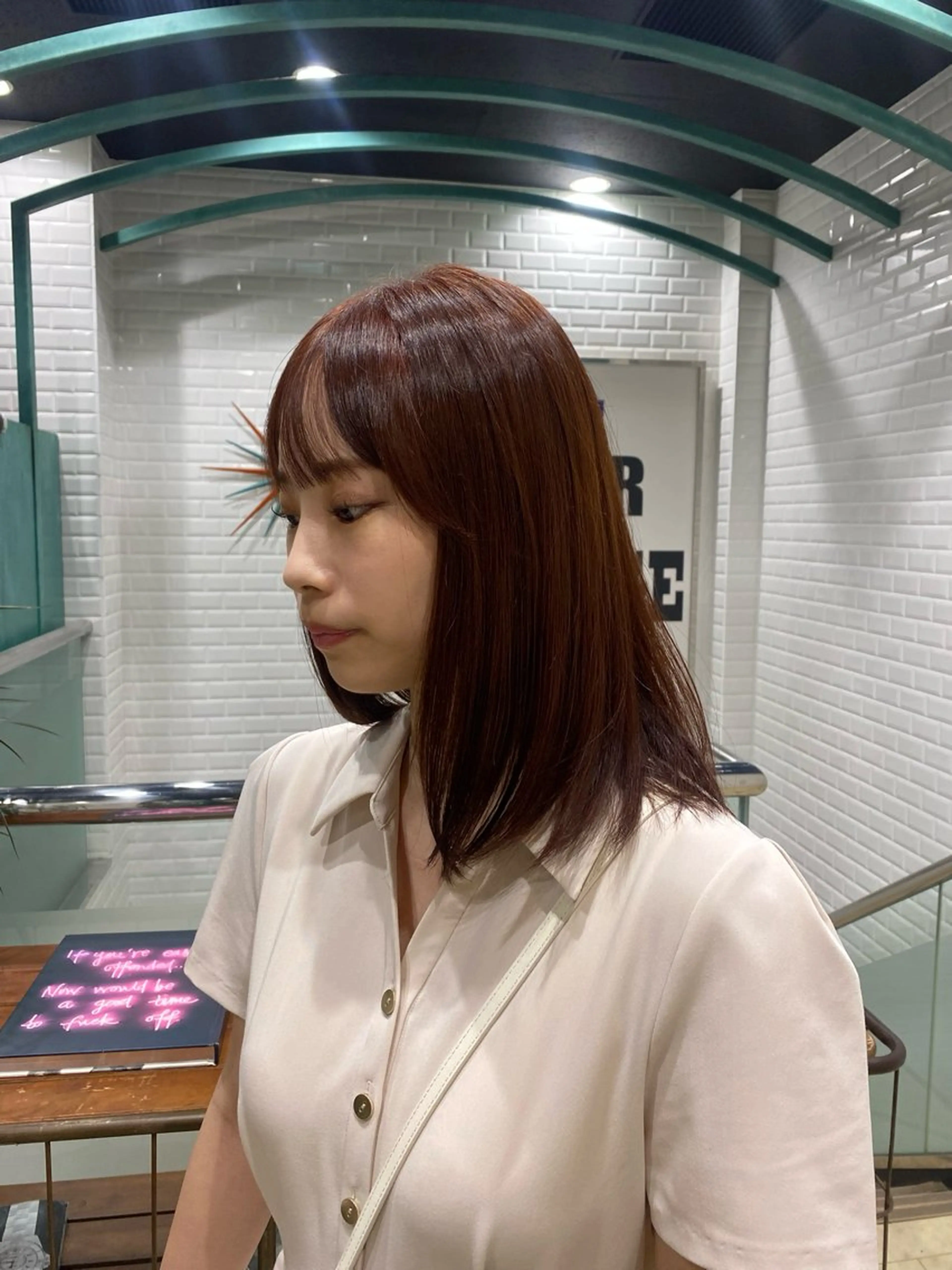 セミロング カラー レッドカラー APPiiS所属・オノデラ ハヅキのヘアスタイル