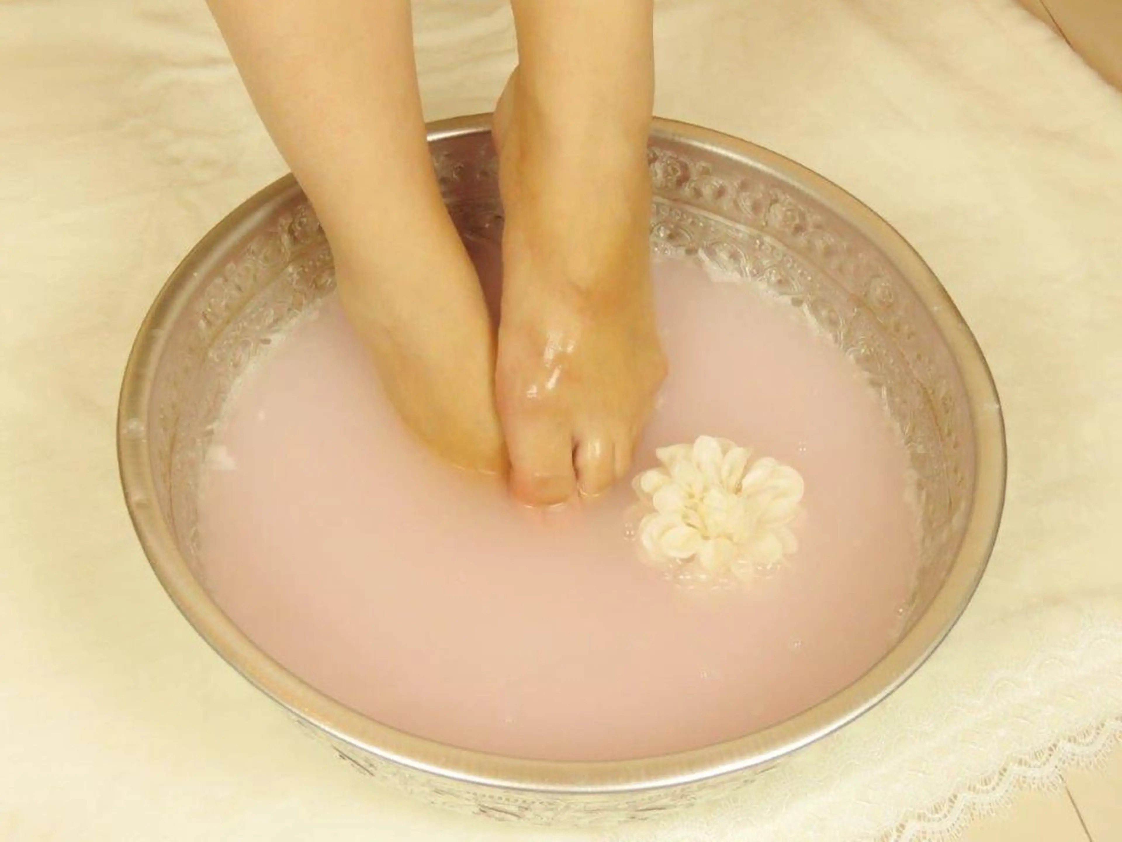 【オススメ❕✨2回券コース】ダウンタイムなしピーリング&ロウパック🕯🤍都度払いよりもお得にうけられる🉐✨の写真