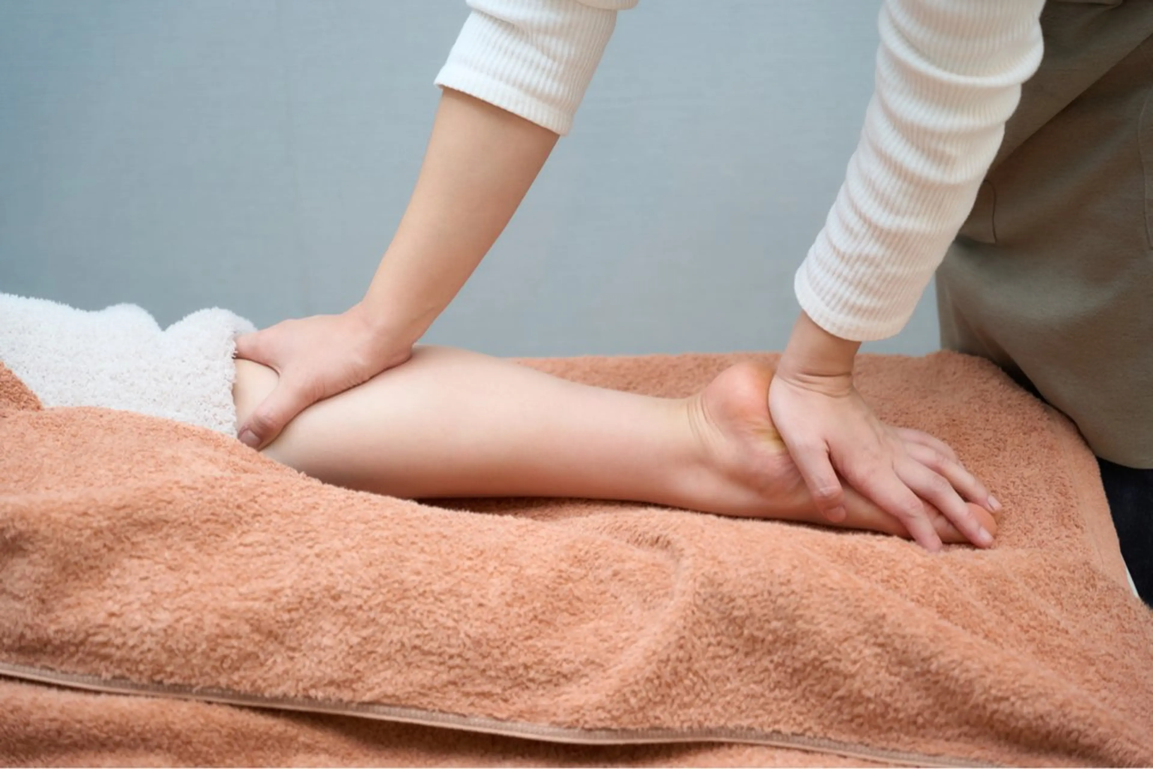 【お疲れに🧡】クレイフットバス+よもぎ蒸し🌿30分+背中と両脚のトリートメントの写真