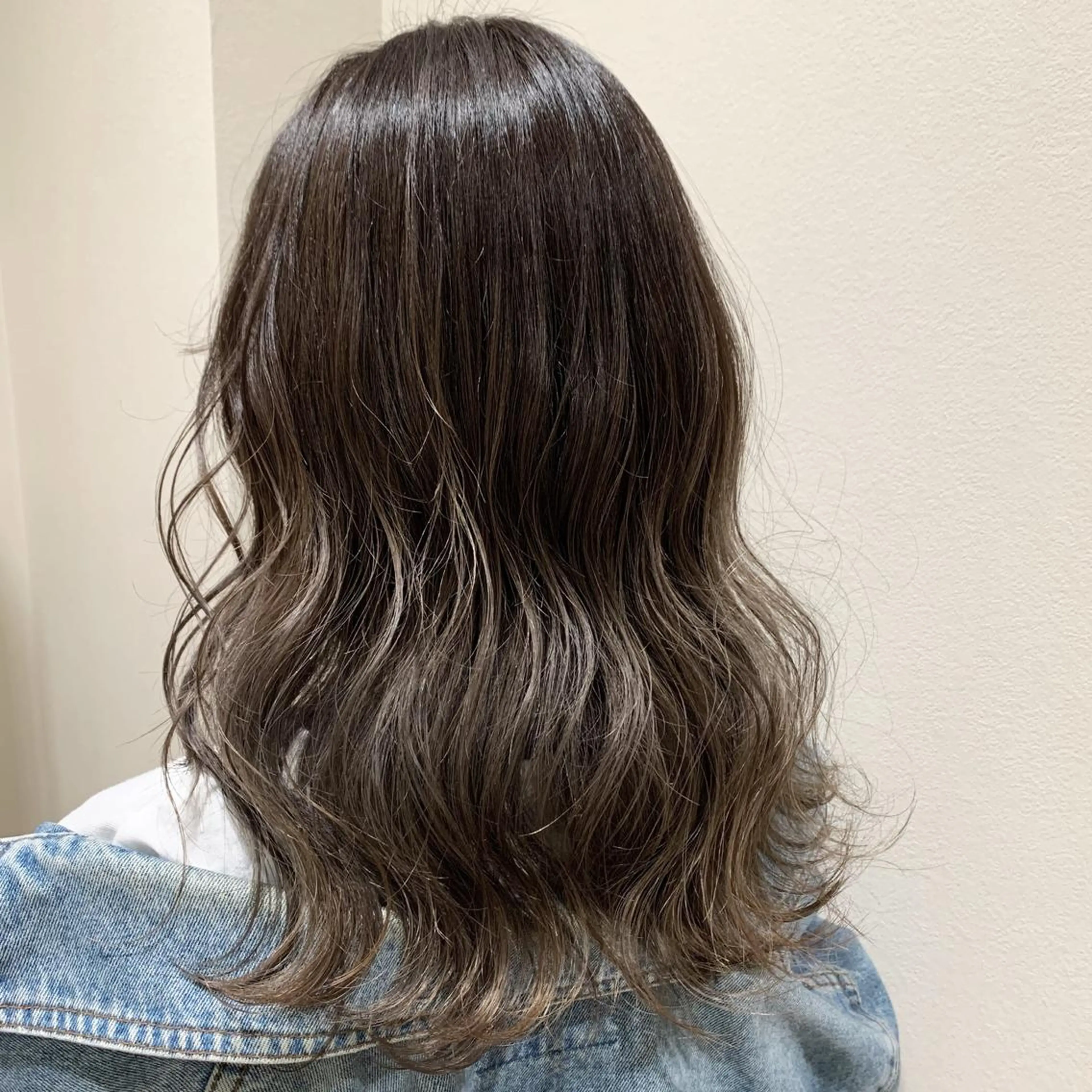 セミロング サソウ ユリエ🥥のヘアスタイル