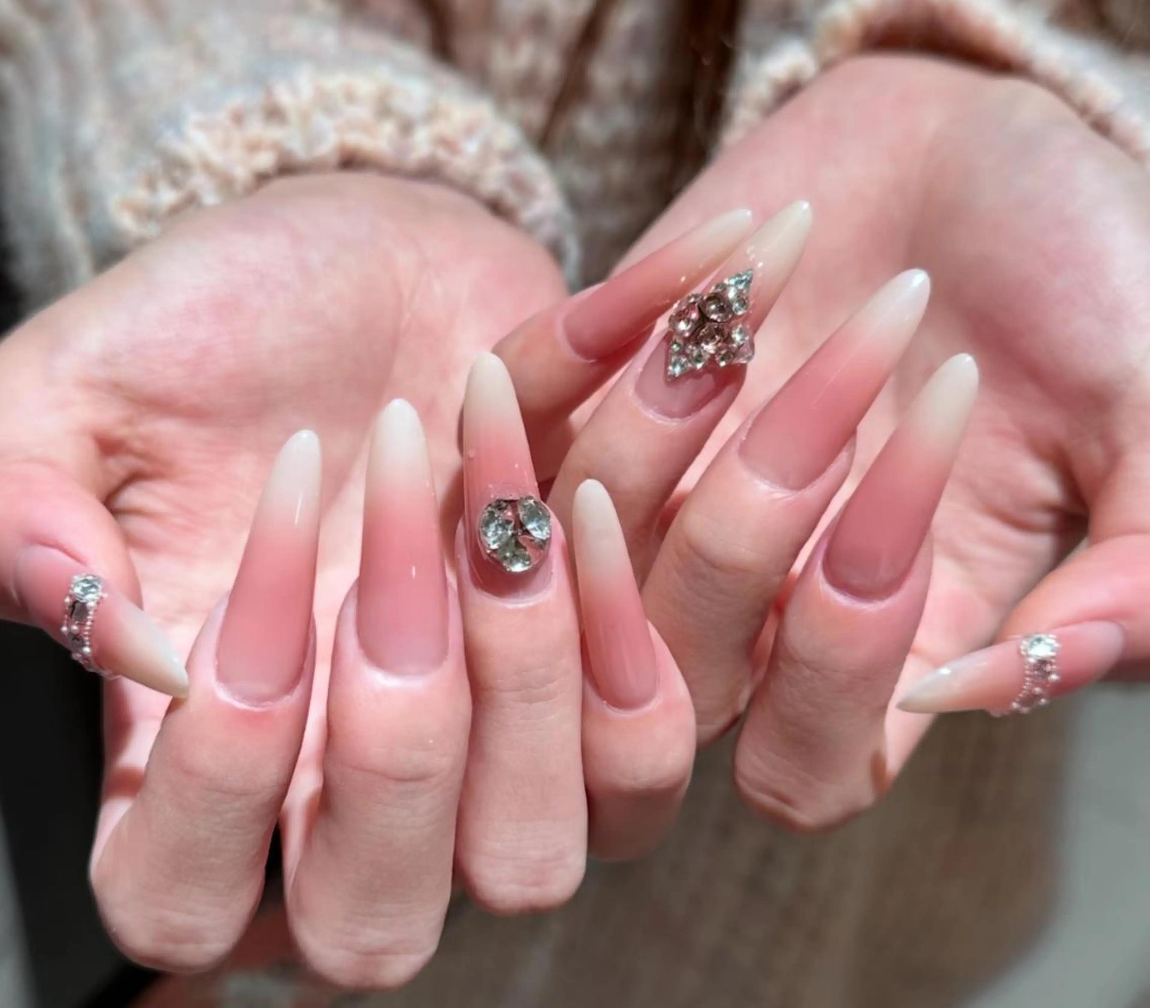 ネイル ハンドネイル 🎀 NaNa_nailのネイルデザイン