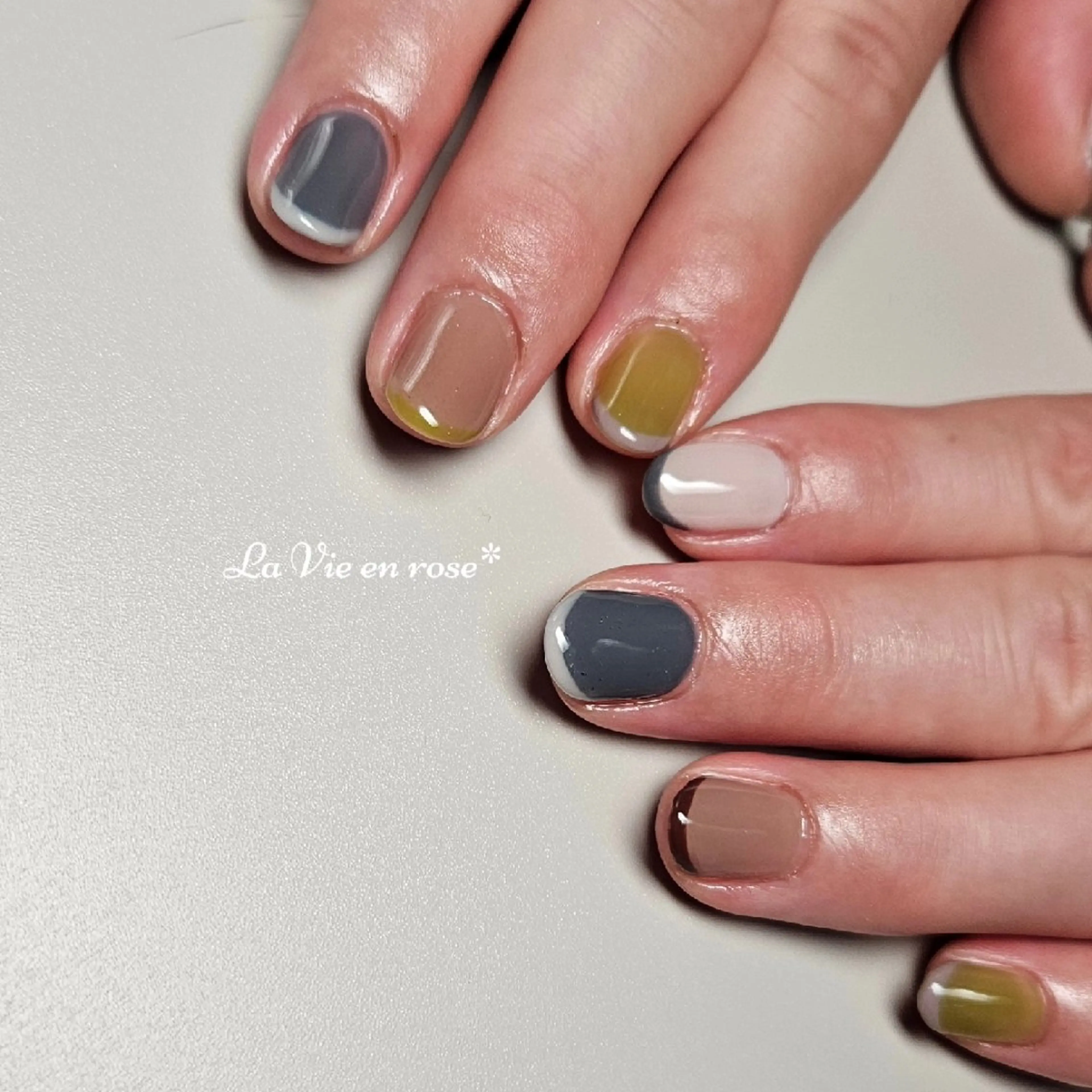 ネイル ラヴィアン ローズのネイルデザイン