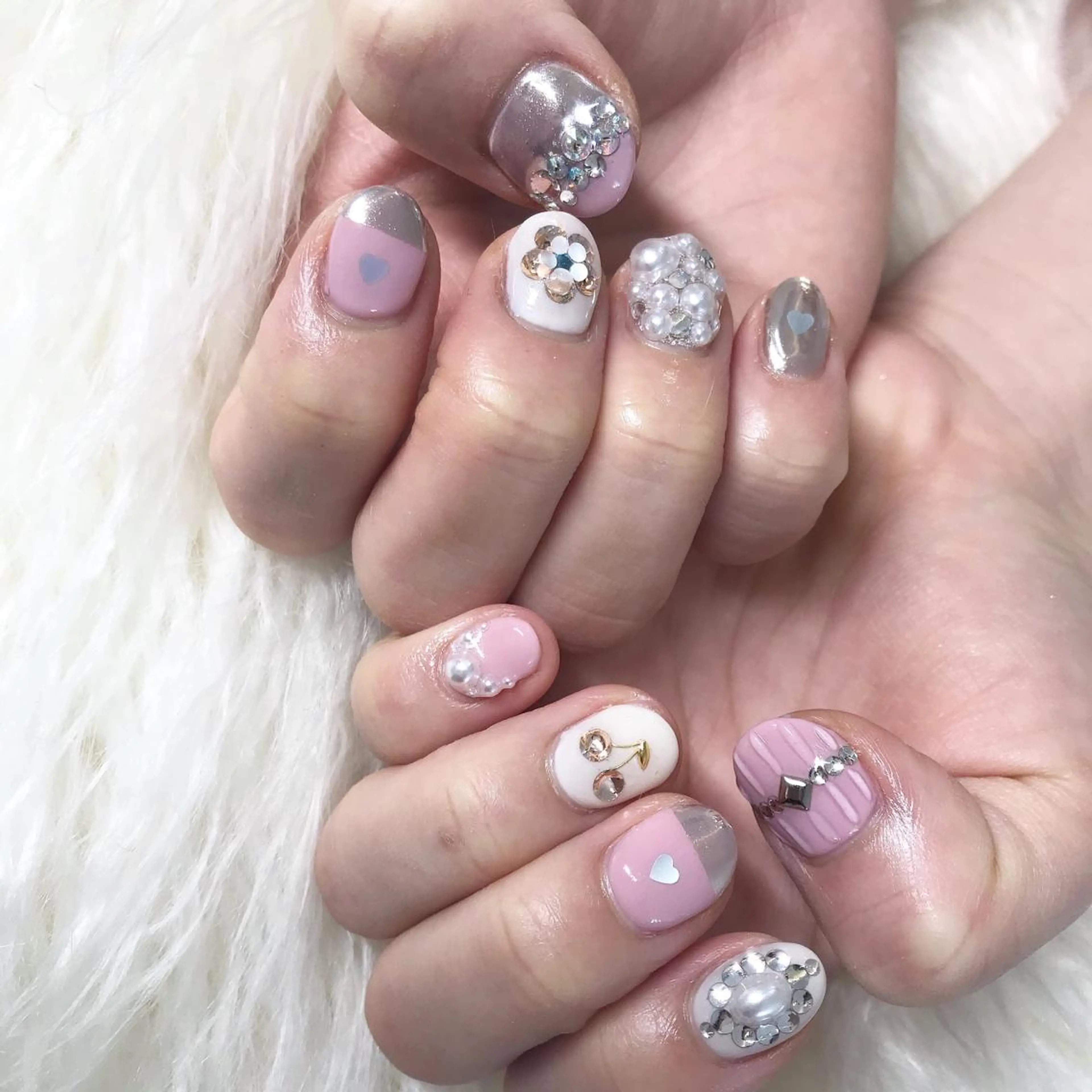 ネイル . ネイルMARIA🌼のネイルデザイン