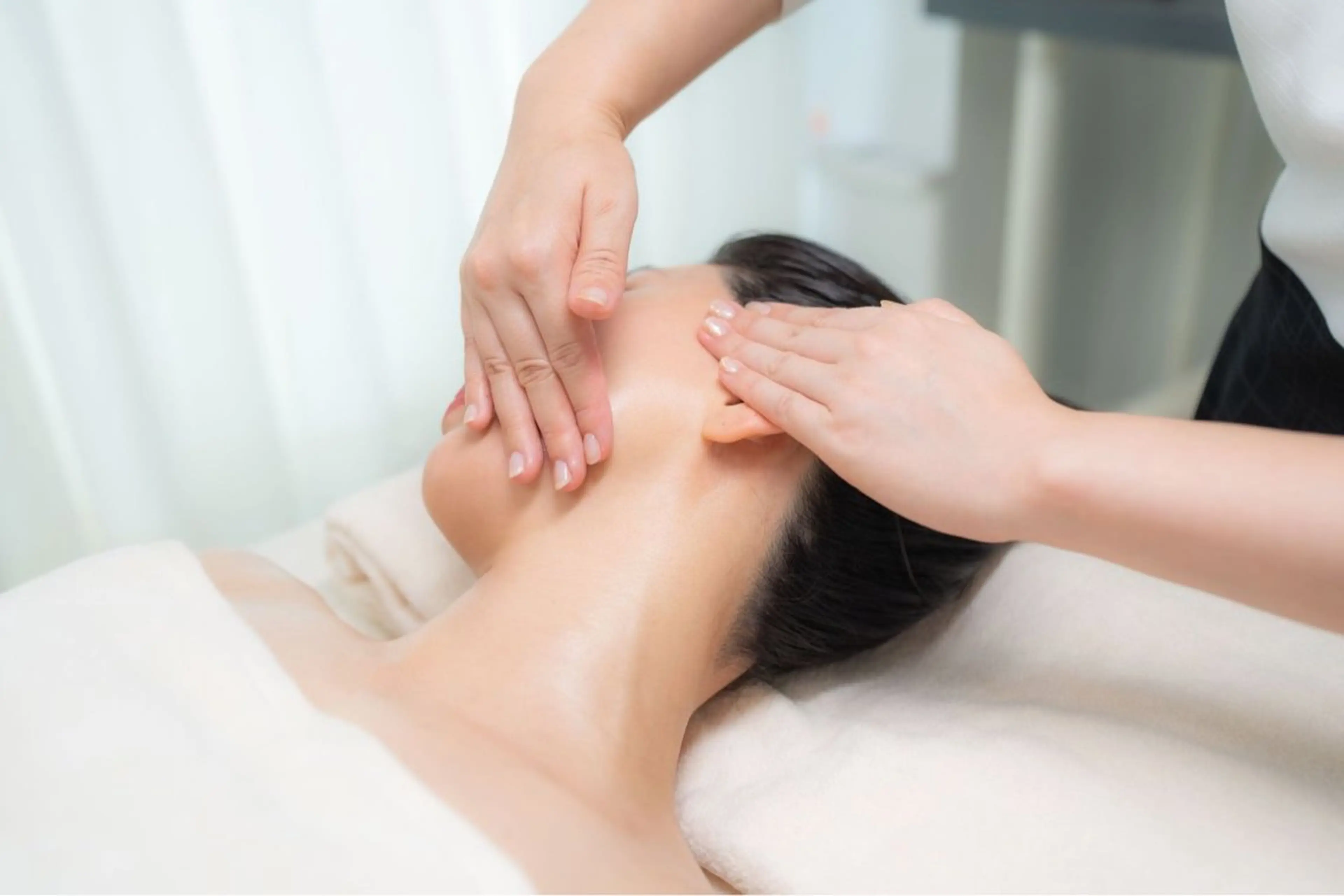 【新規限定｜迷ったらこれ】疲れをほどく小顔コルギ体験 50分通常11,000円→ 初回9,800円の写真