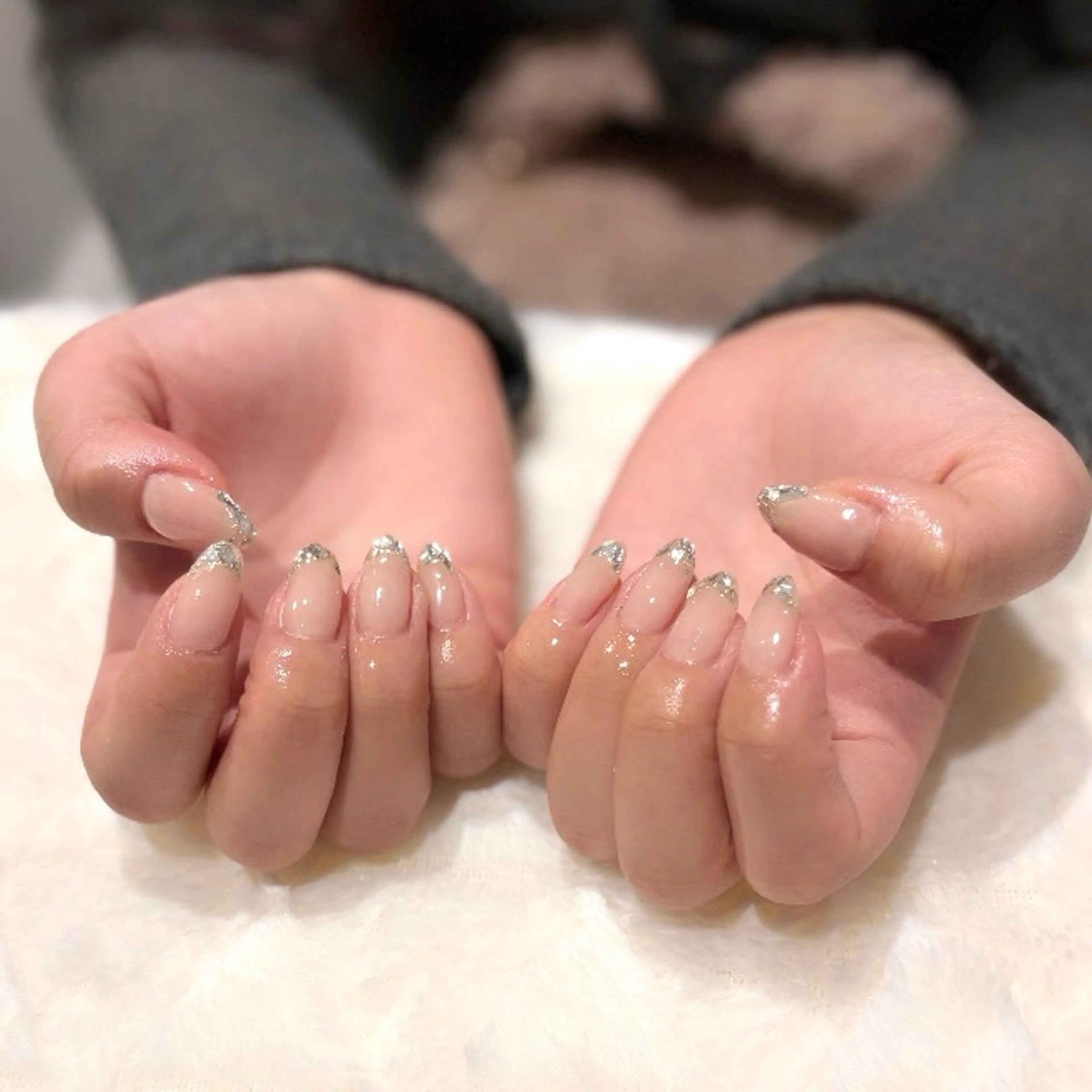 ネイル フレンチネイル ガラスフレンチ ハンドネイル ルル シェアサロン所属・山下 舞華のネイルデザイン