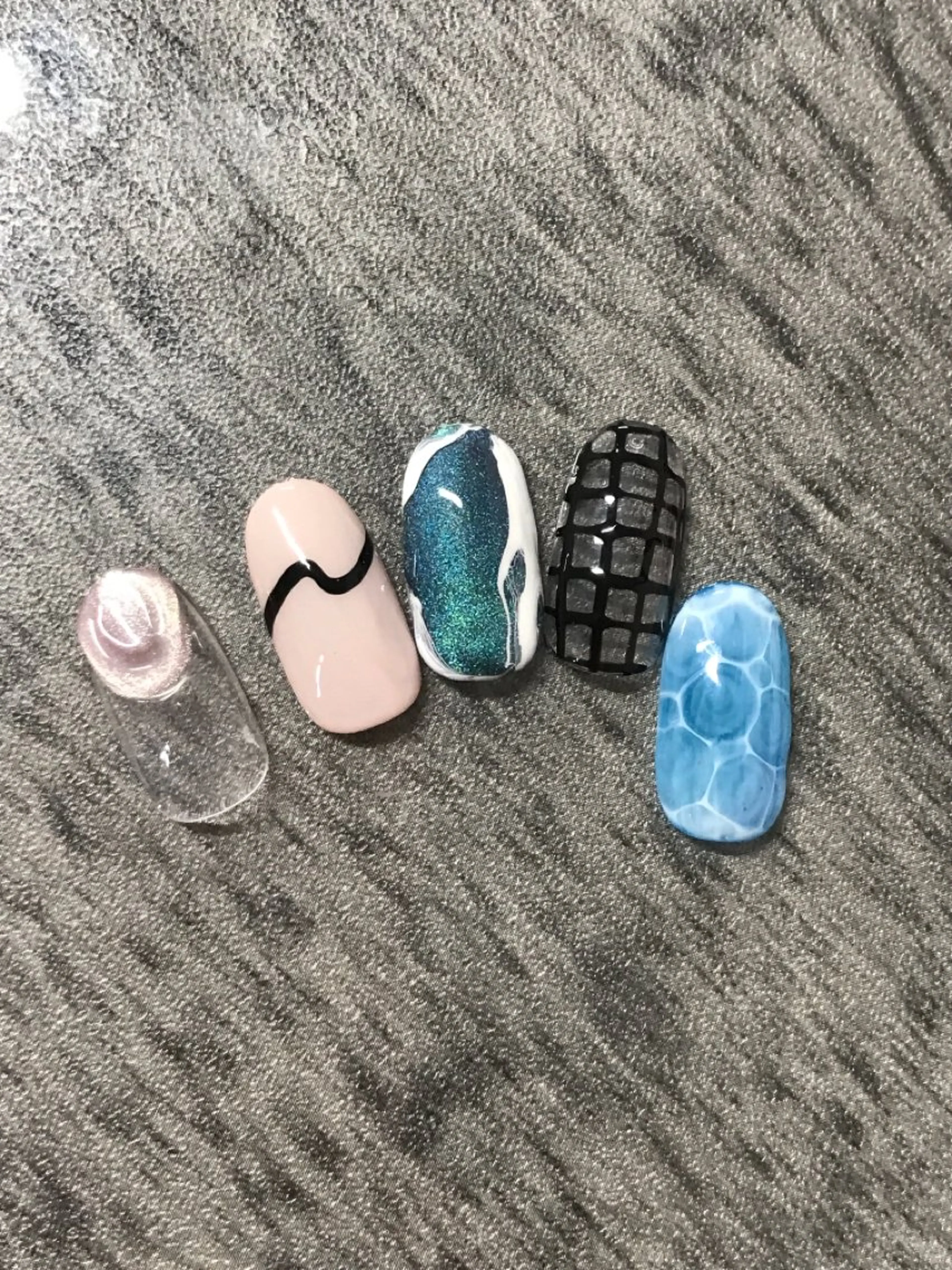 ネイル フットネイル nail body サロン　Pino Planet所属・ネイリスト pinoエミルネイルのネイルデザイン