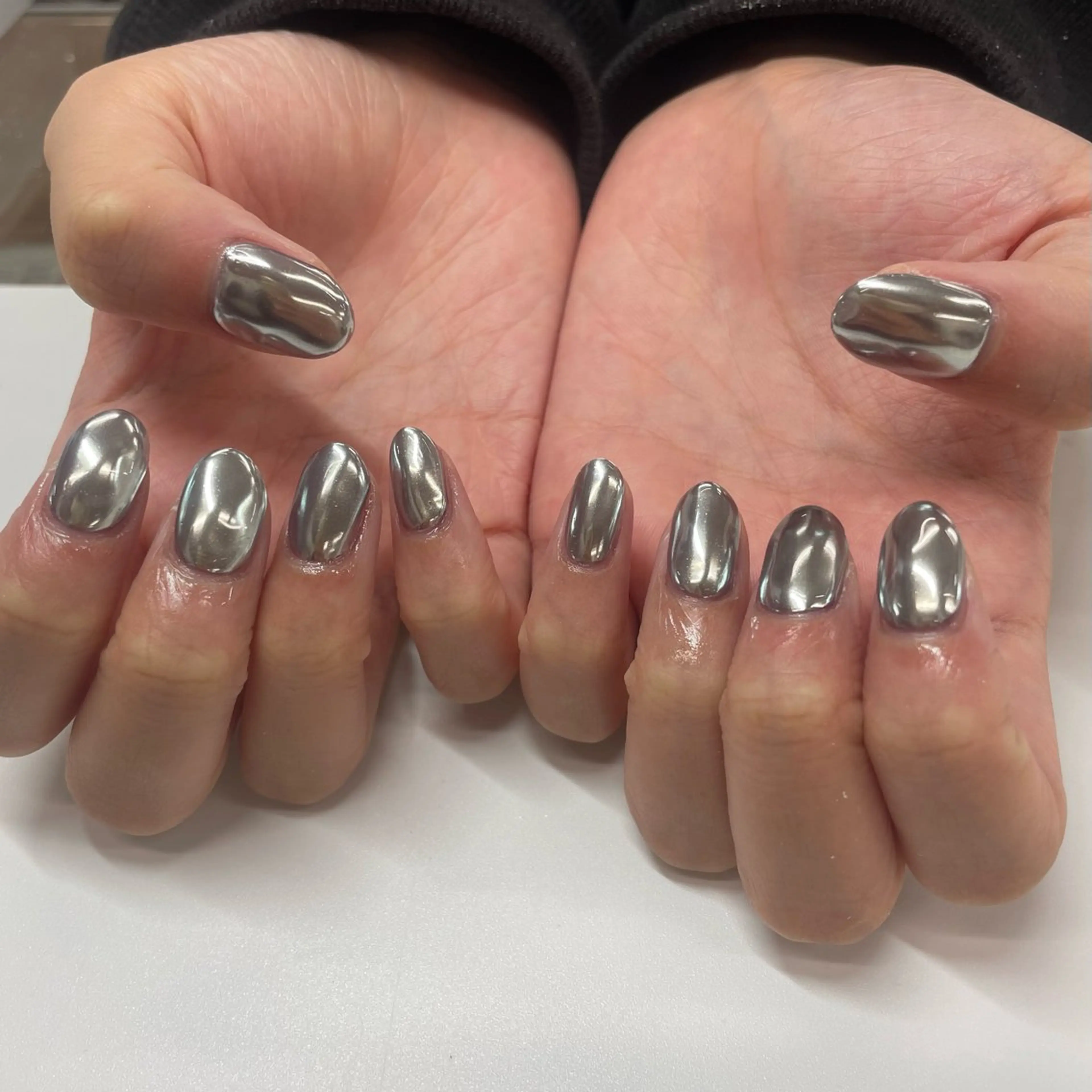 ネイル ミラーネイル MAXKELLY EMIのネイルデザイン