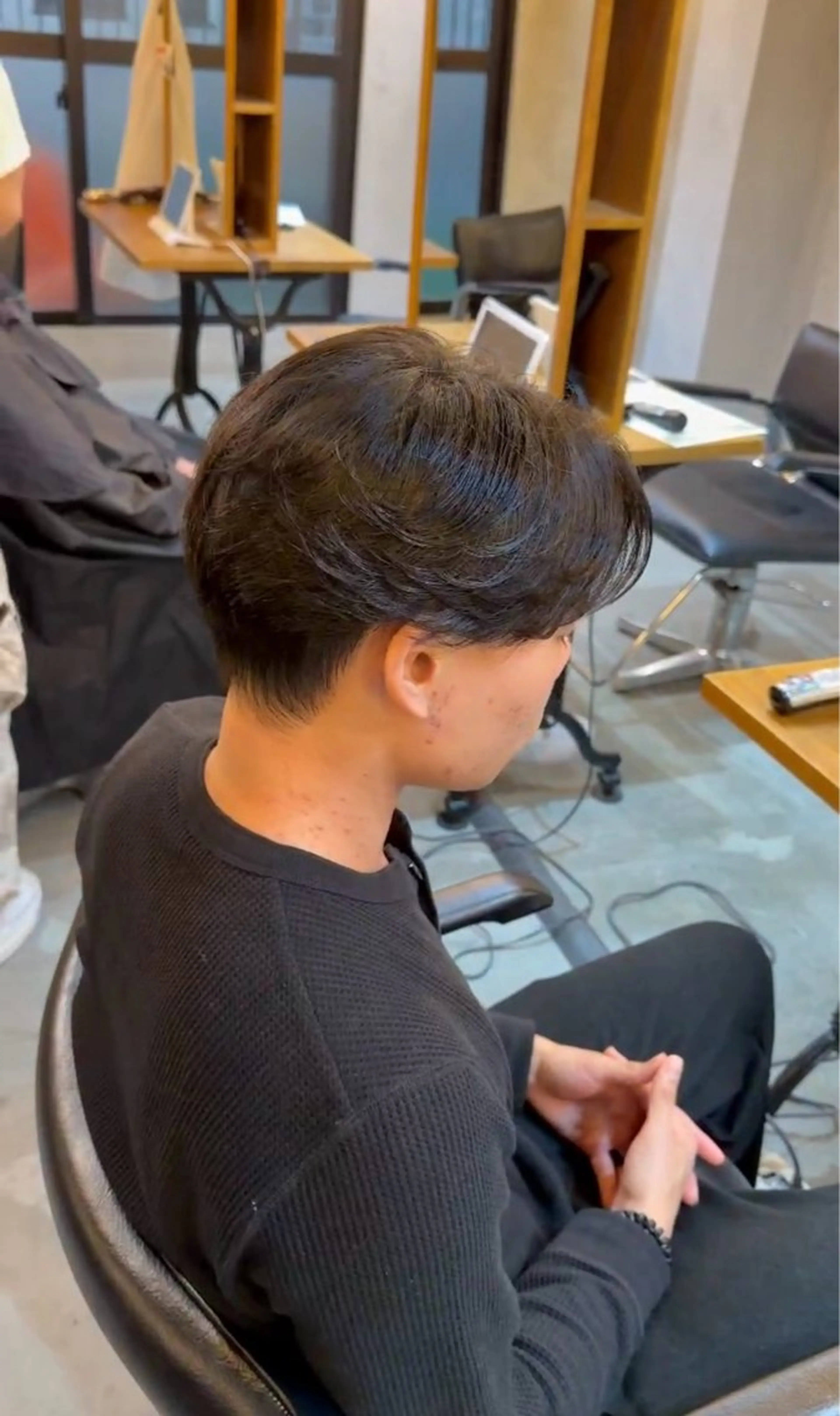 ショート パーマ メンズ おがた たくむの眉毛・アイブロウイメージ