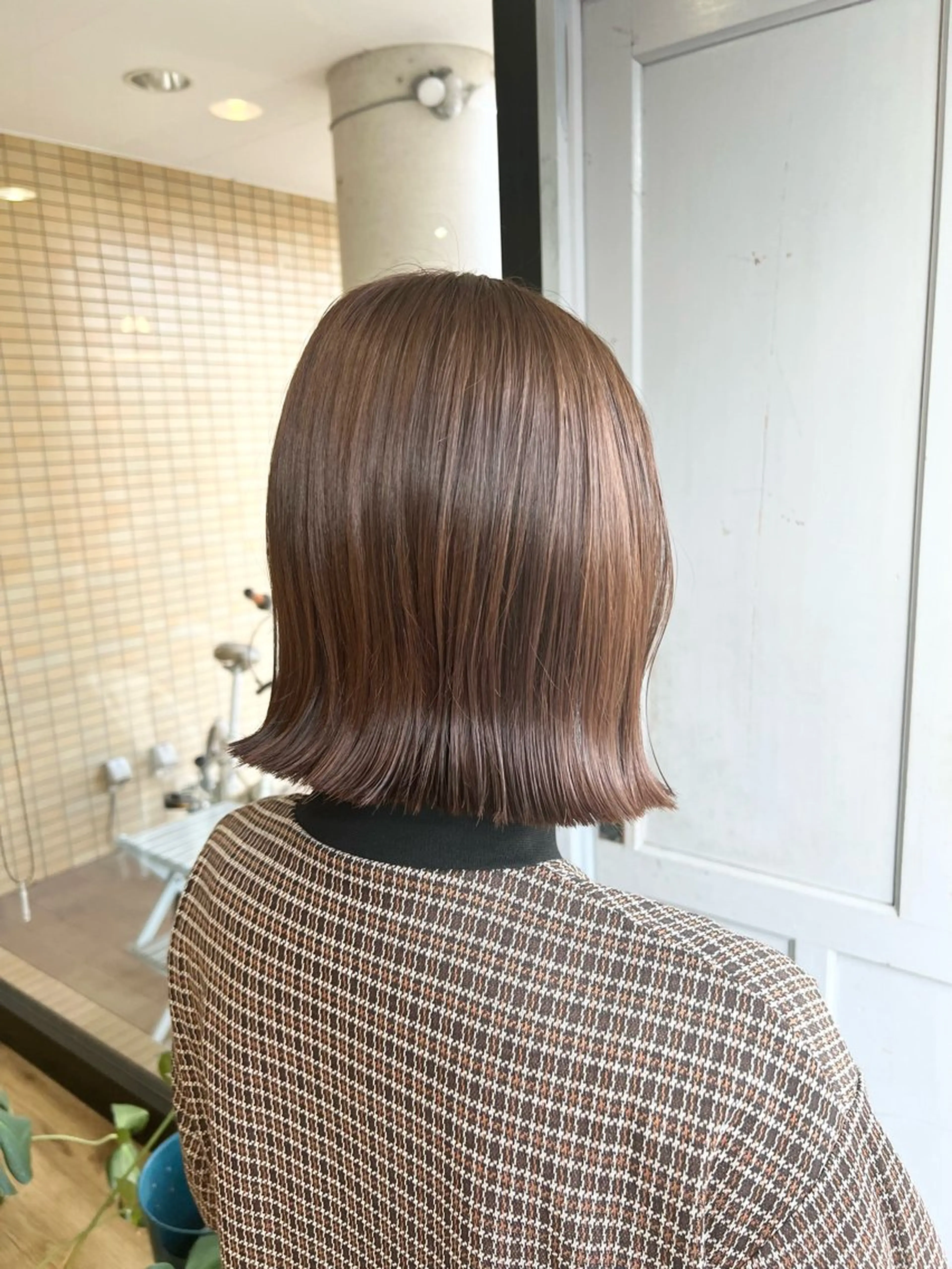 ショート カラー アッシュ ベージュカラー ボブ カット ヘアカラー 堀 望美のヘアスタイル