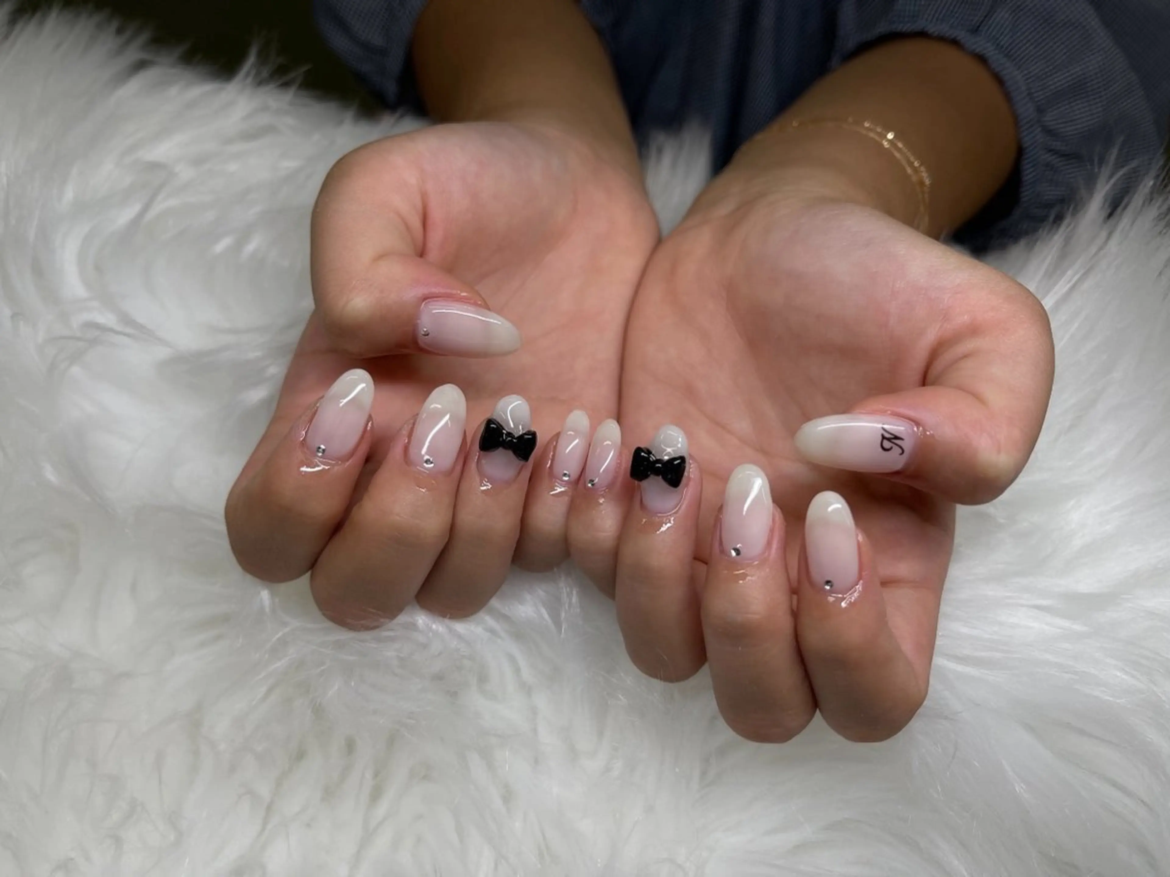 ネイル PEEKABOO京橋 EYE&NAILのマツエク・マツパデザイン