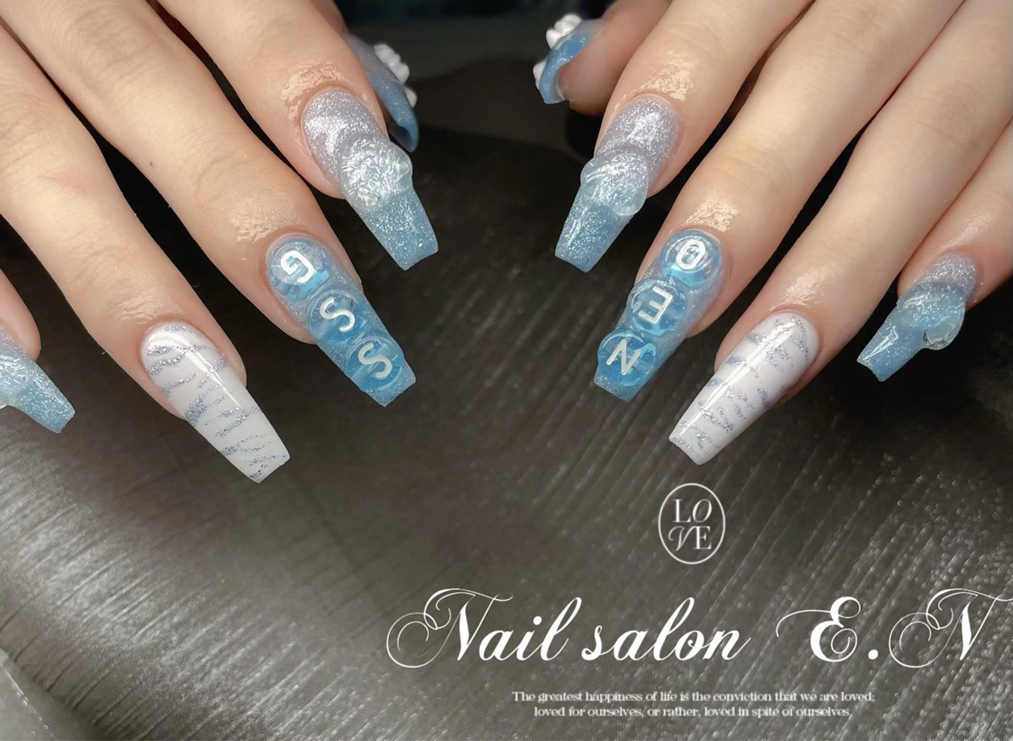 ネイル E.N🦋 長さ出し/持ち込みのネイルデザイン