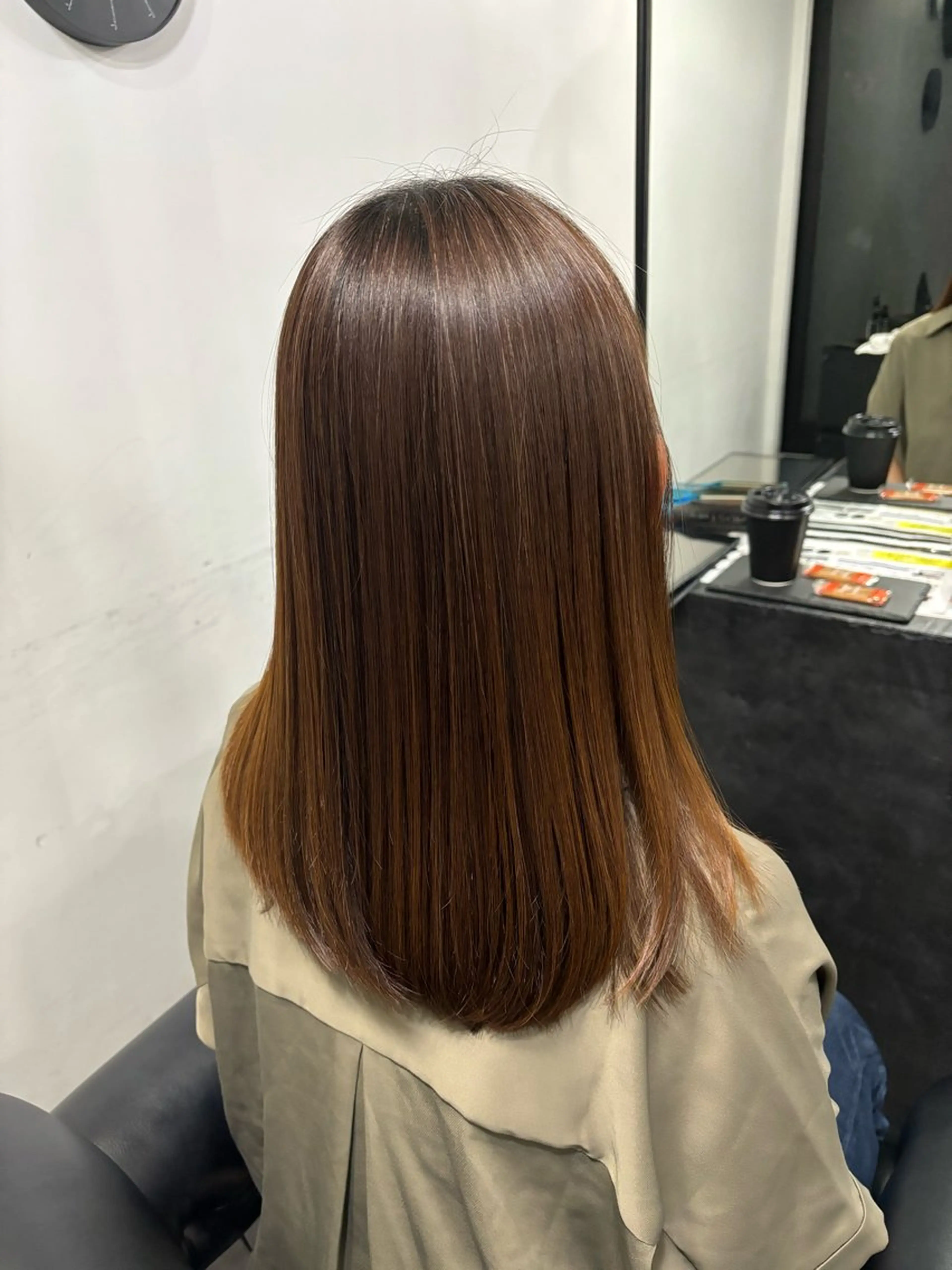 セミロング 髪質改善 トリートメント comeghead 琴音のヘアスタイル